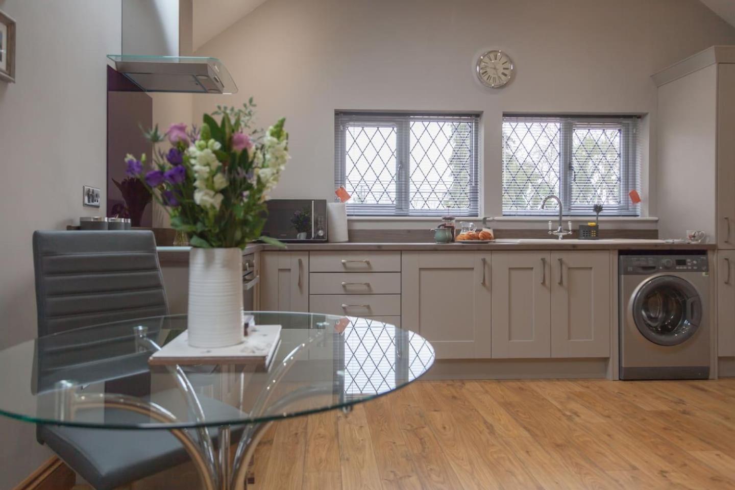 Herefordshire - Little Oak - Charming Cottage in Rural Location North of Hereford - Sleeps 2 Guets - Ideal For A Cozy Trip Away - Hosted By RENTMYHOUSE