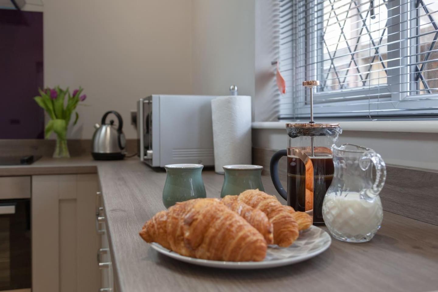 Herefordshire - Little Oak - Charming Cottage in Rural Location North of Hereford - Sleeps 2 Guets - Ideal For A Cozy Trip Away - Hosted By RENTMYHOUSE