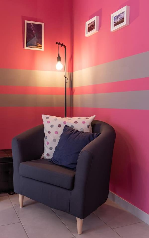 Il Sopracciglio Suites - Pink Apartment