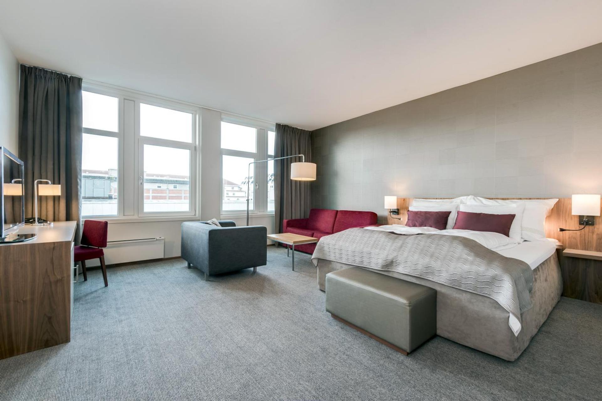 Photo of the whole room