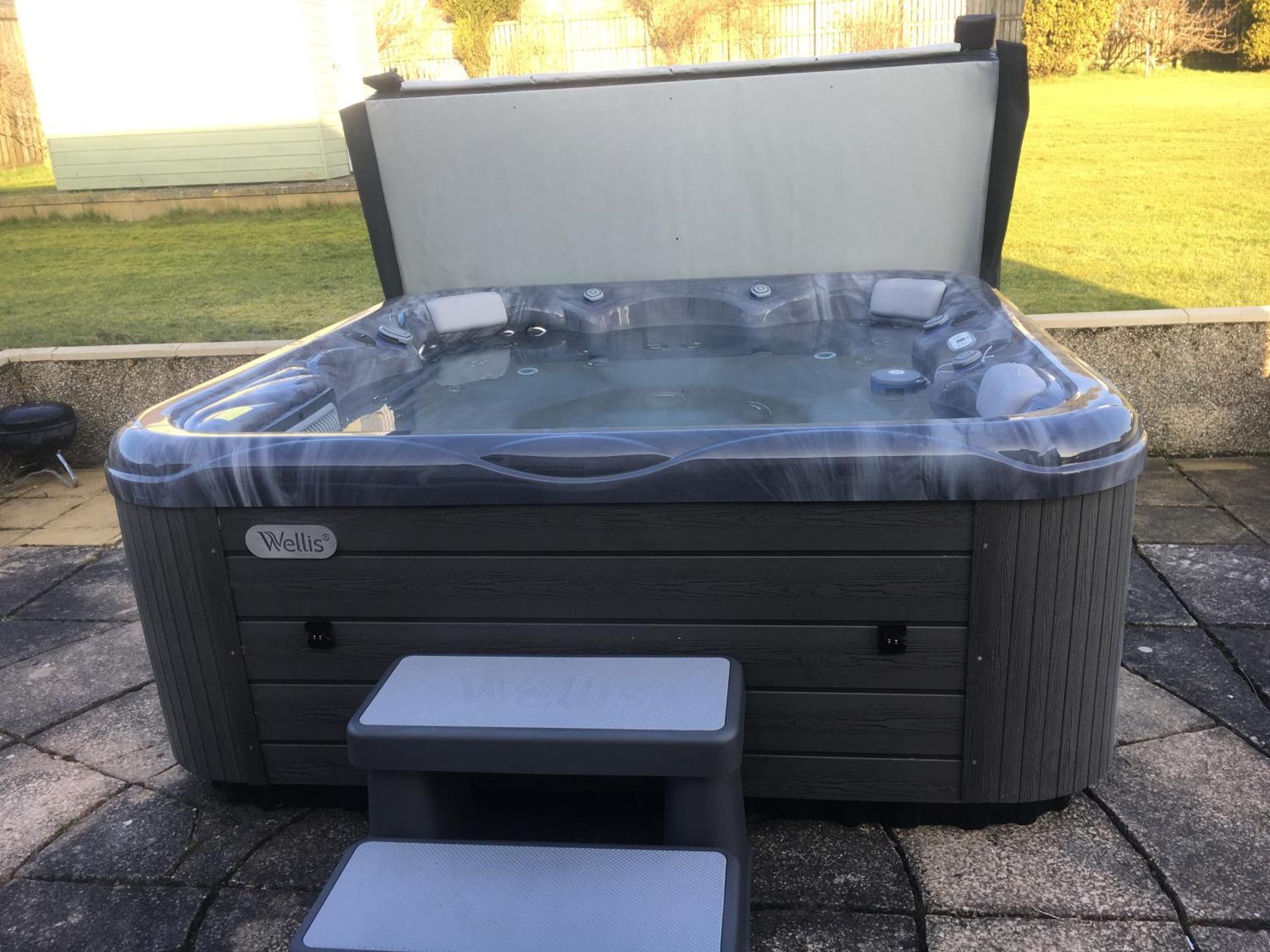 Pippin, Tranquil Scottish Cottage with Hot Tub