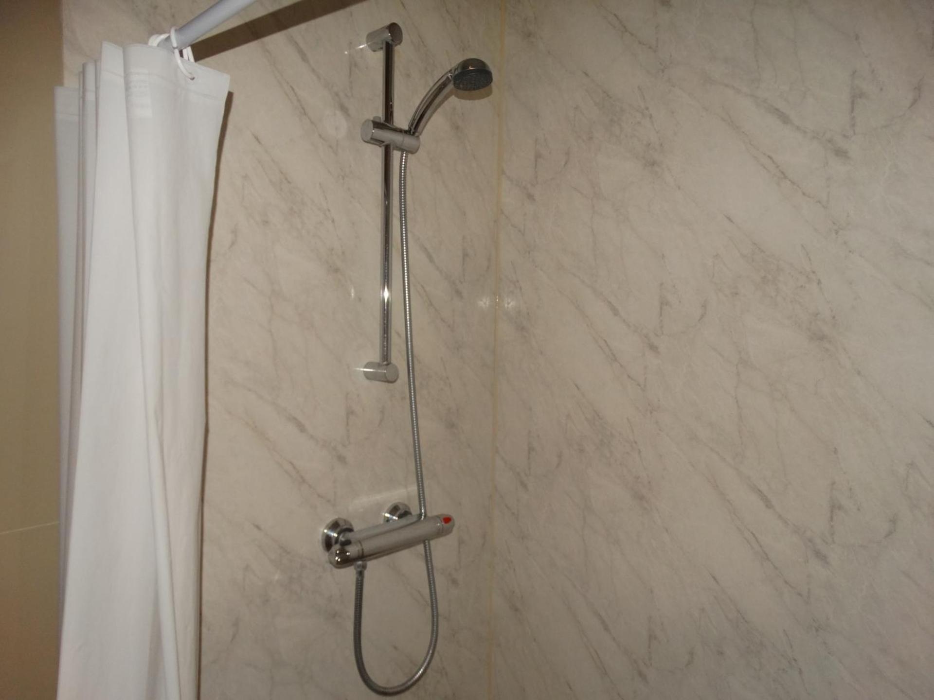 The Bull and Bush Hotel Kingston