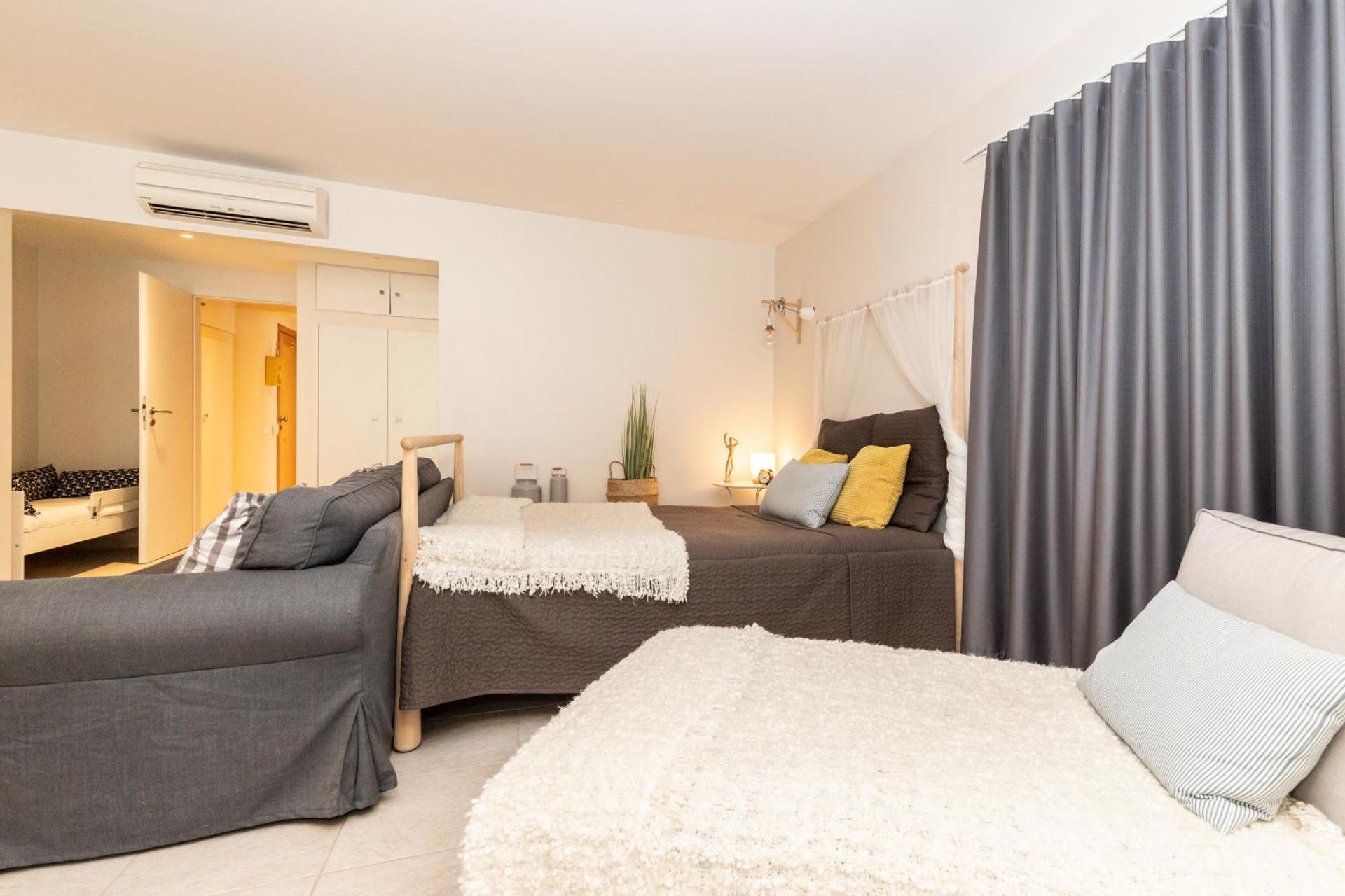 Cabanas Apartments Sea View