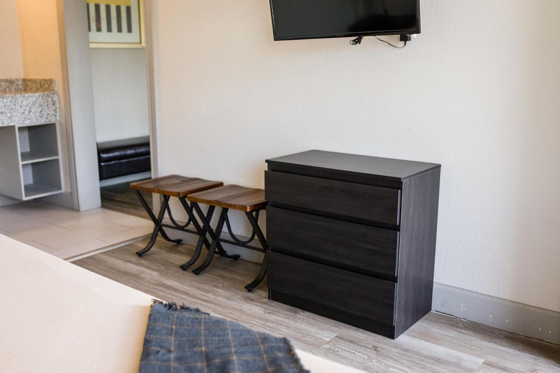 Harmony Inn and Suites