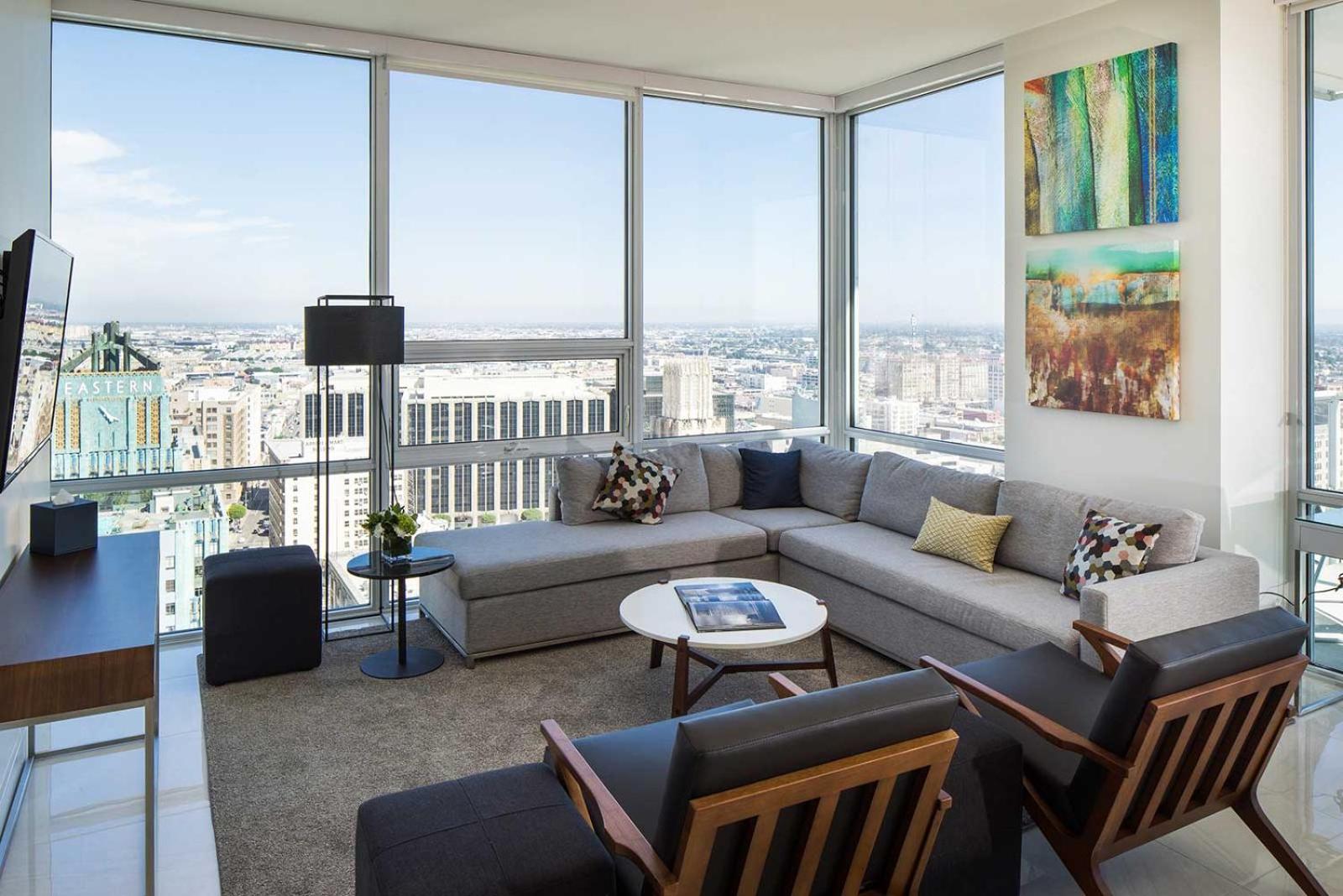 Luxurious Highrise 2b 2b Apartment Heart Of Downtown LA
