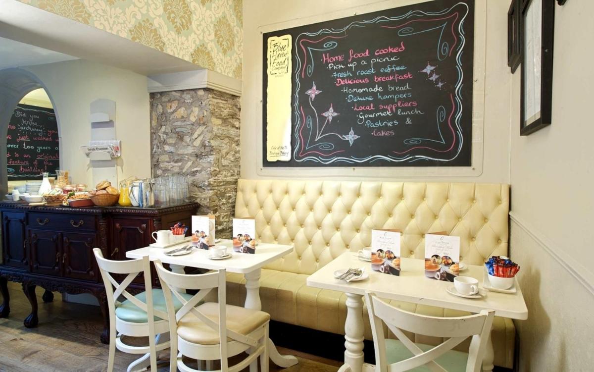 Restaurant/places to eat