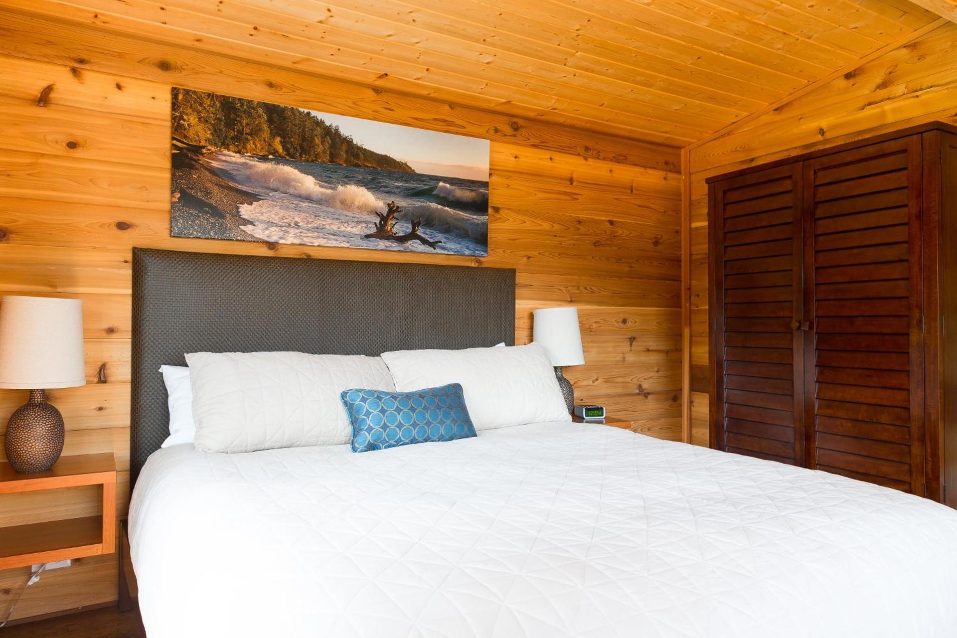 Snug Harbor Resort and Marina