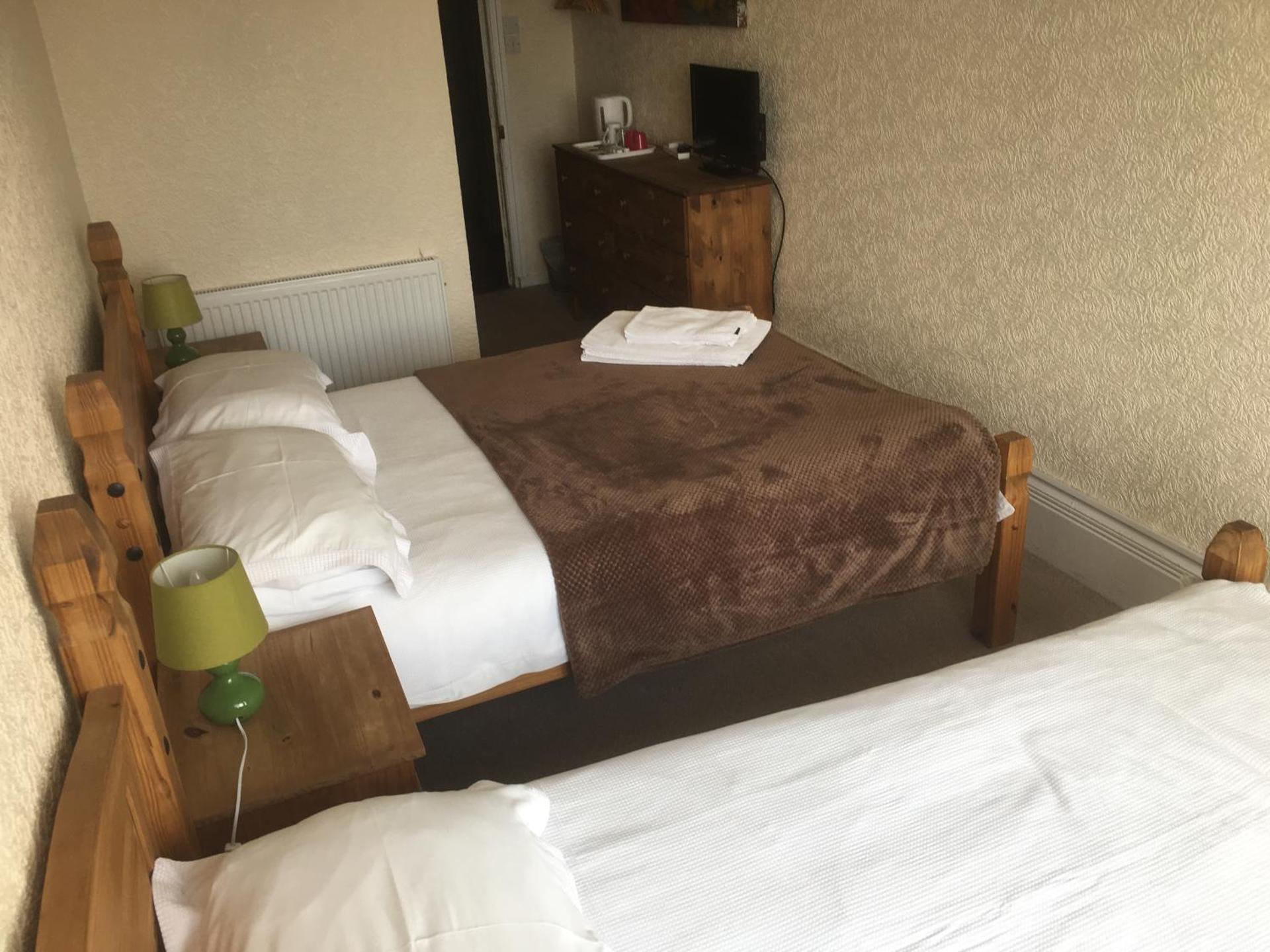 Camelot Seafront Hotel