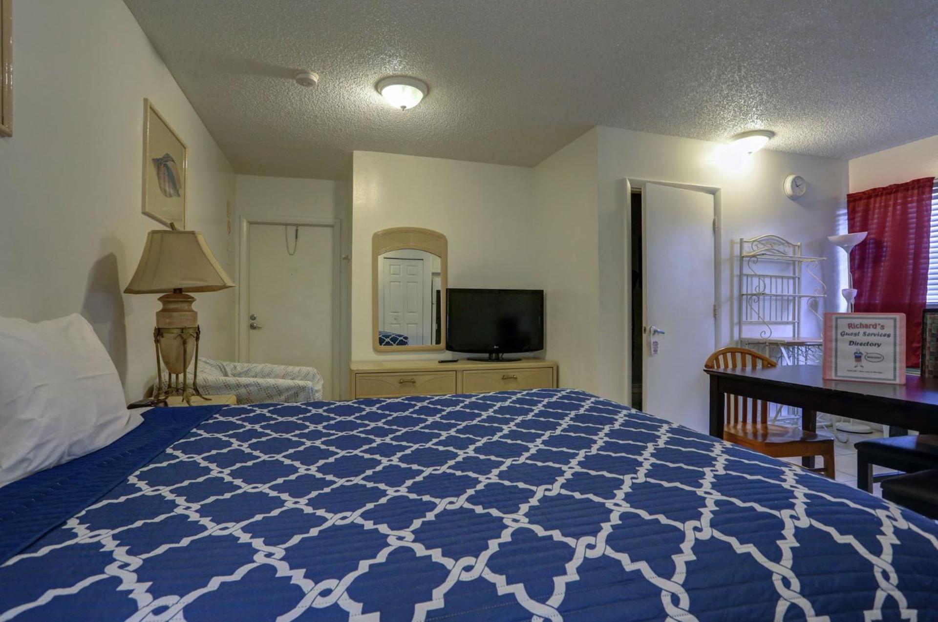 Richard's Motel Studios