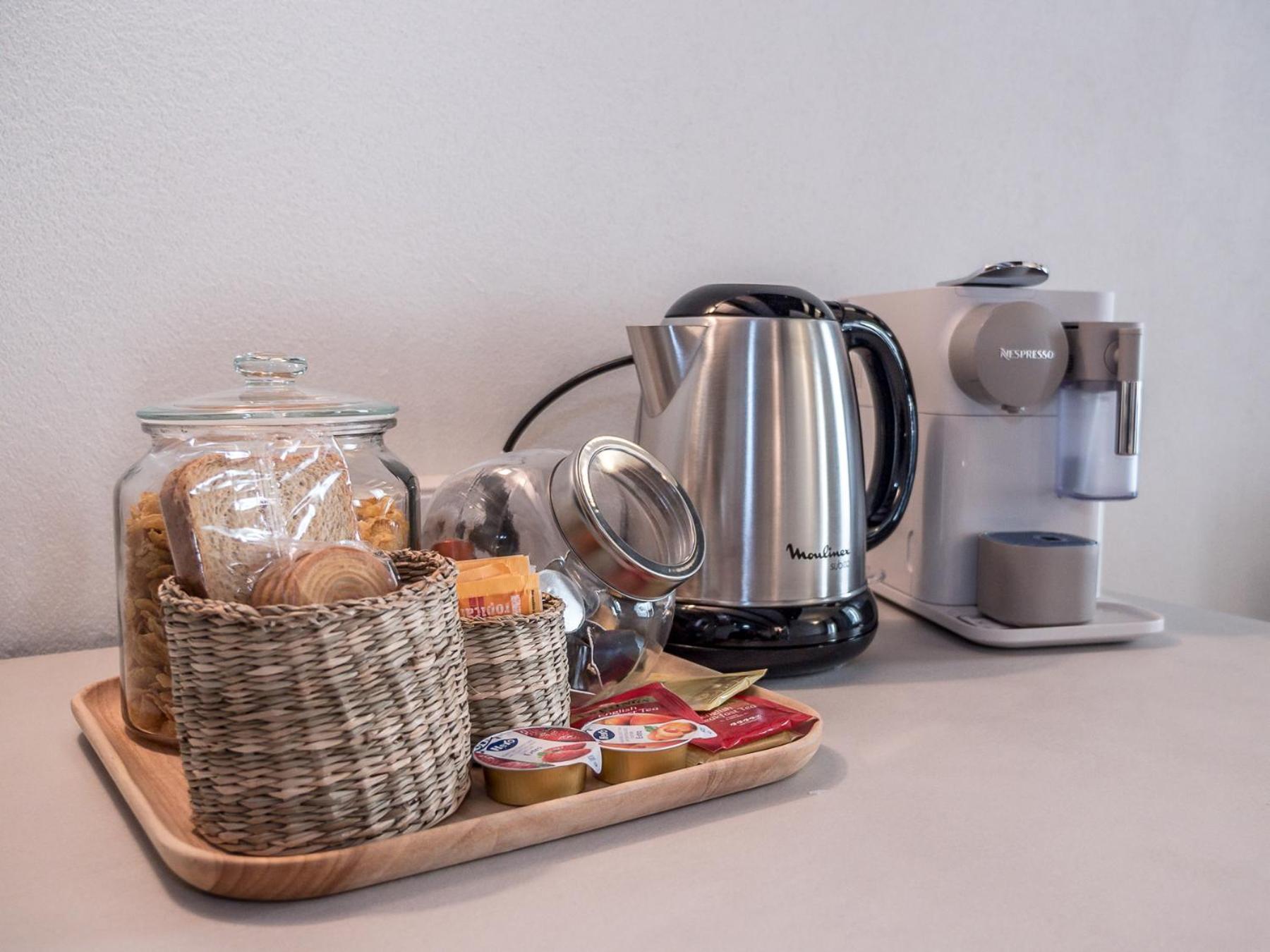 Coffee/tea facilities