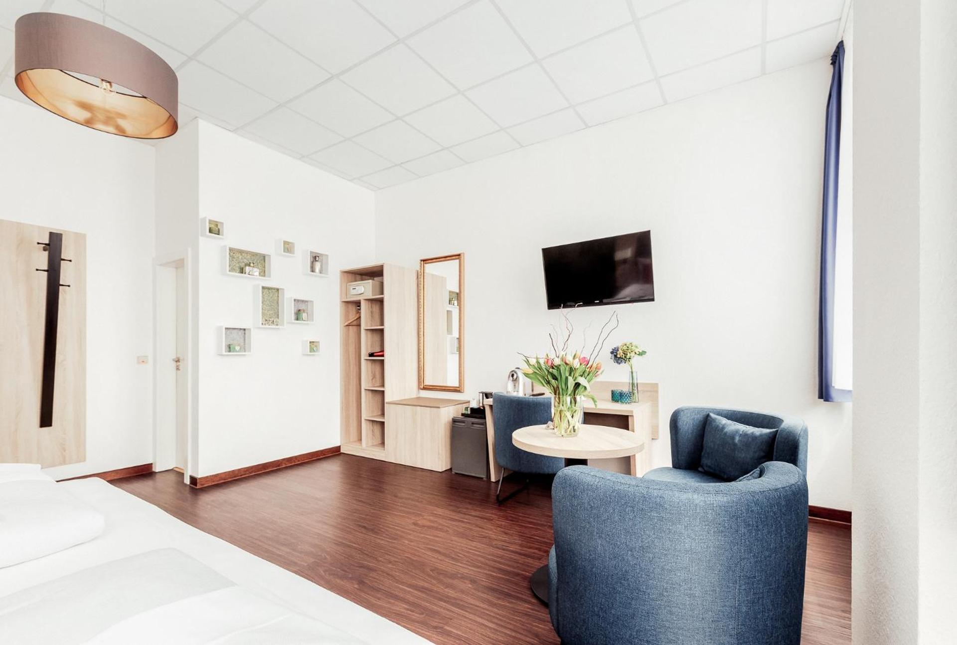 Photo of the whole room