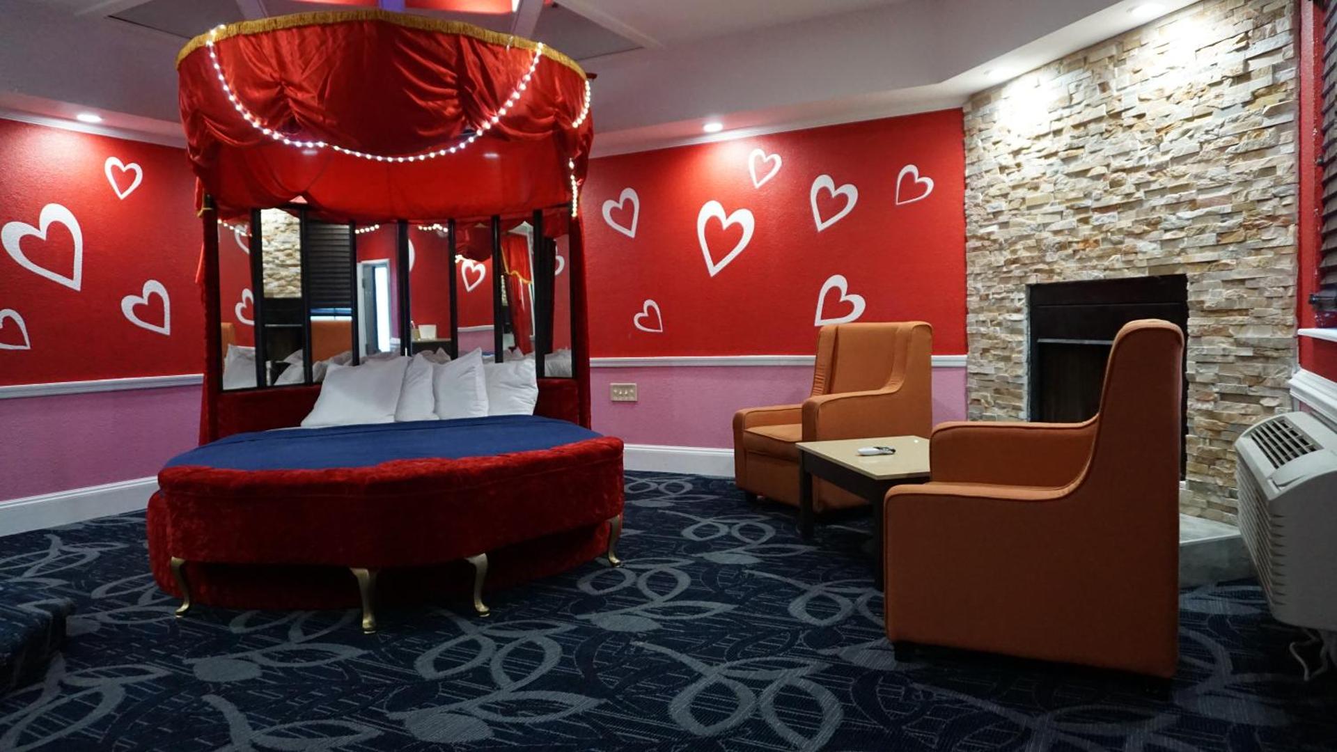 Sweetheart Suite - Non-Smoking