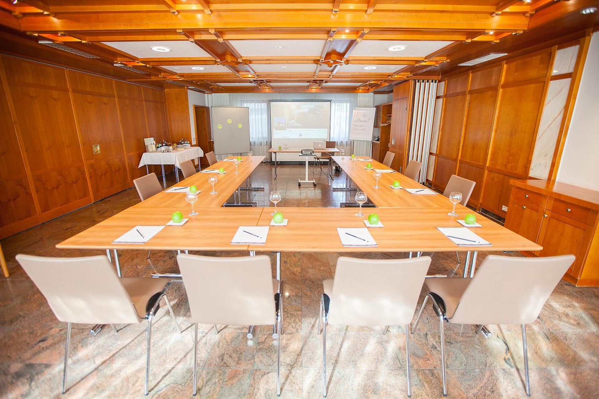 Meeting/conference room