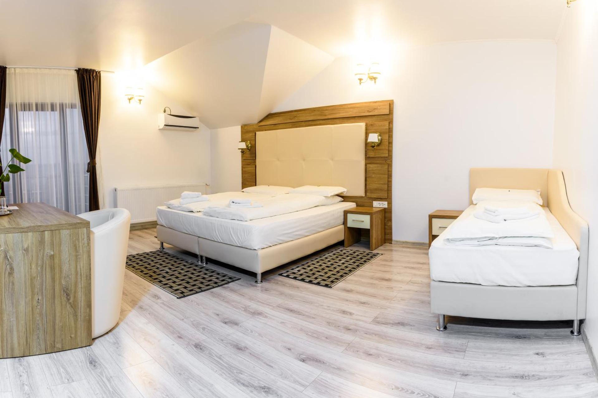 Pensiunea Carul cu flori