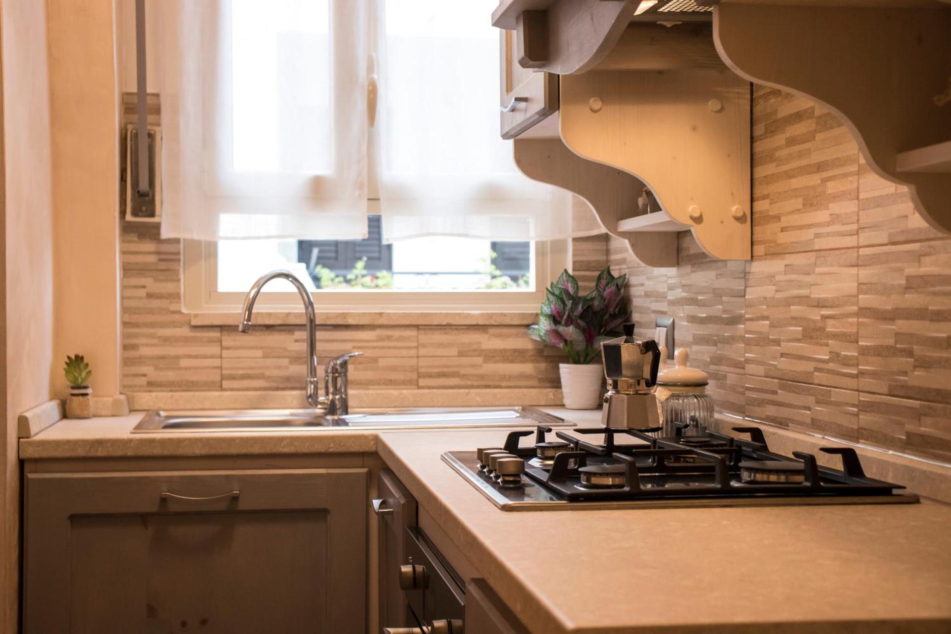 Kitchen or kitchenette