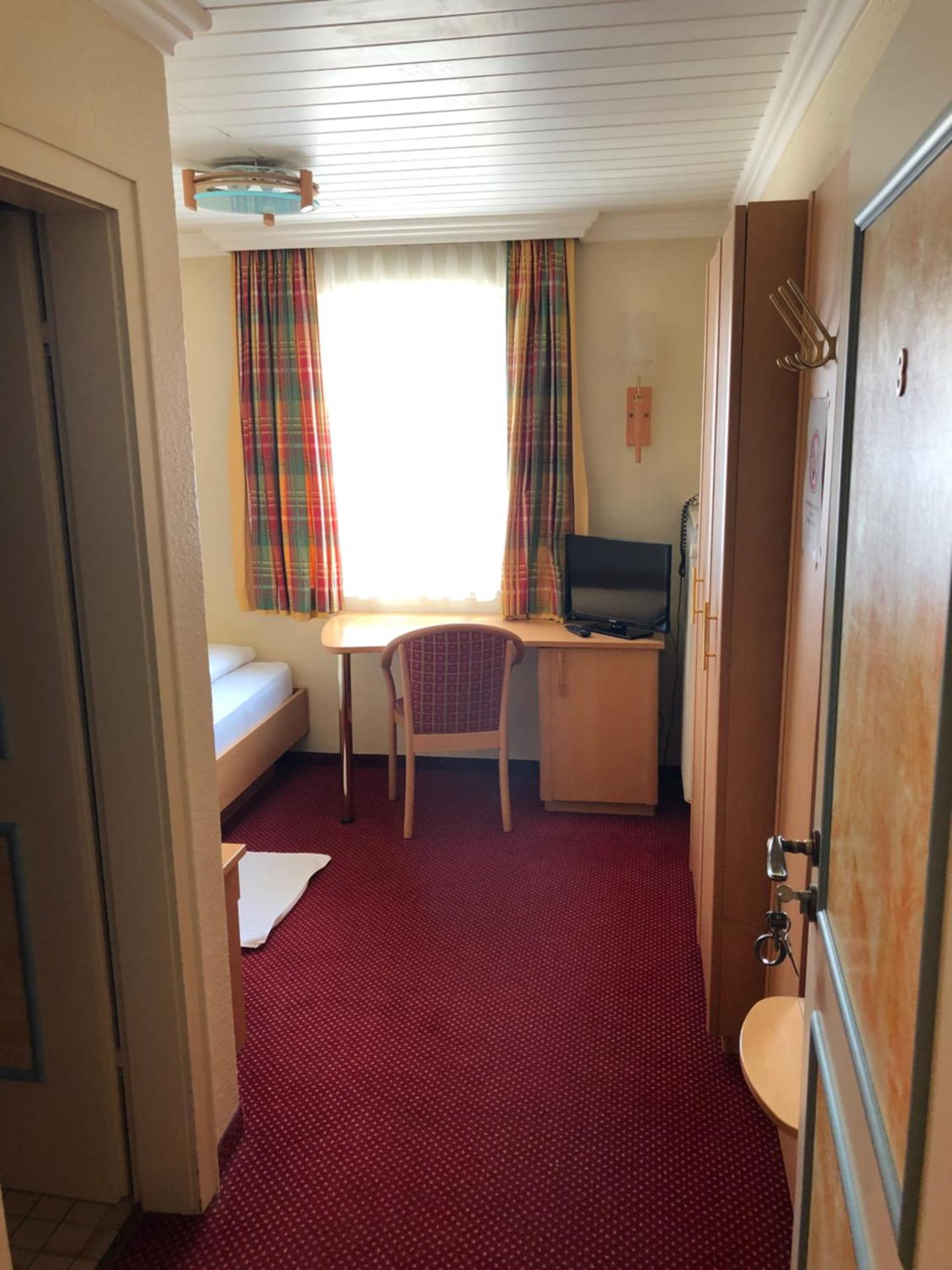 Standard Single Room with Shower