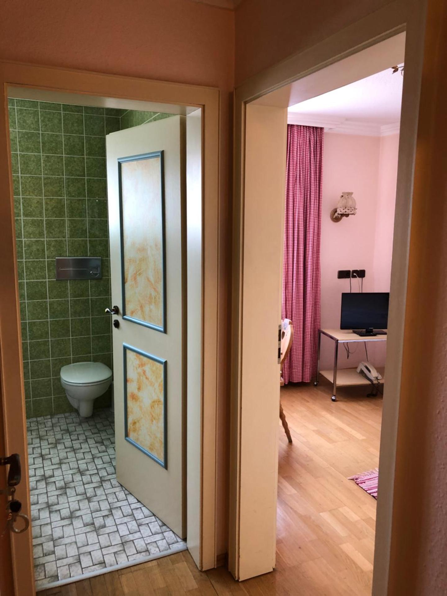 Standard Single Room with Shower