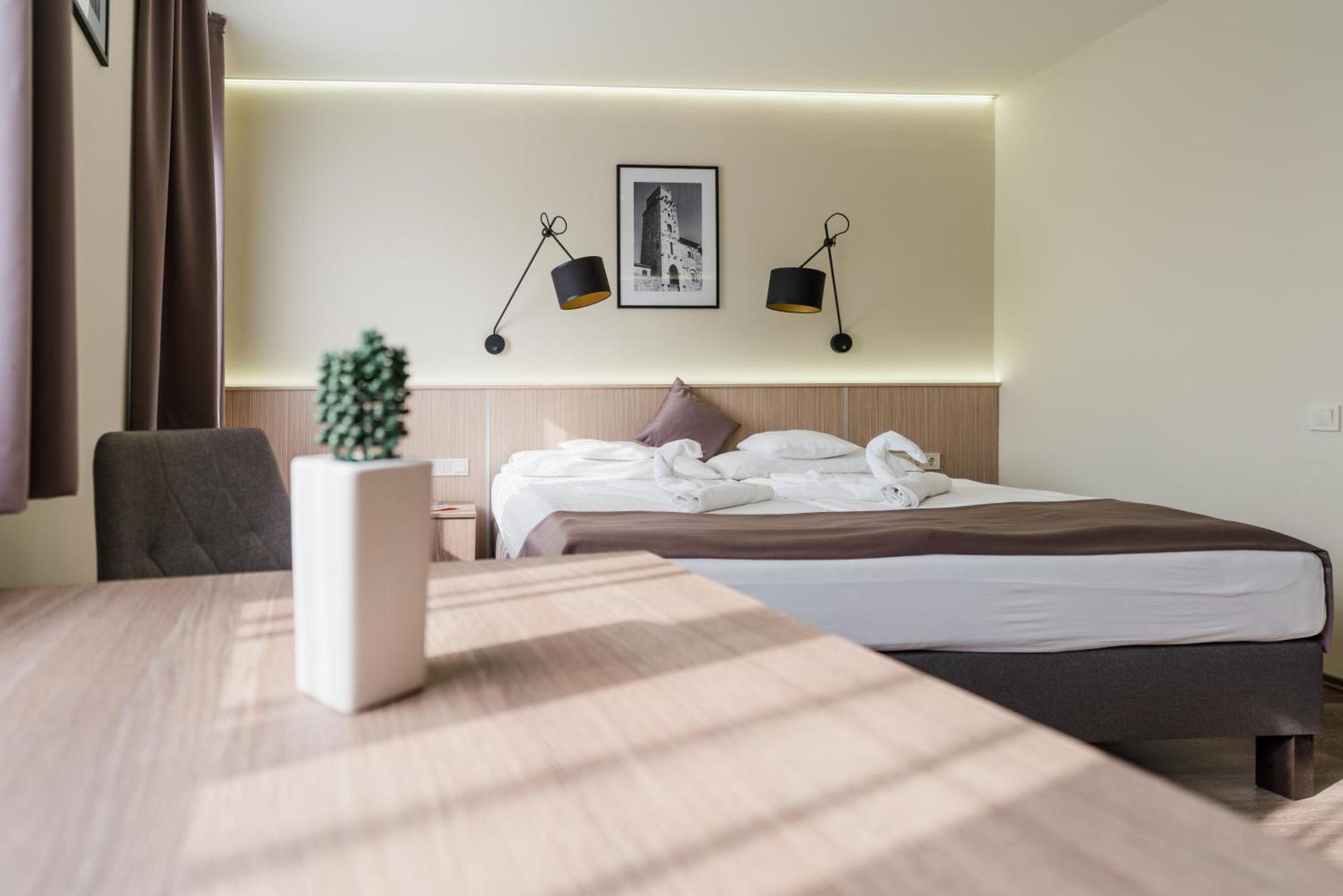 Amstel Hattyú Panzió -Érintésmentes bejelentkezés