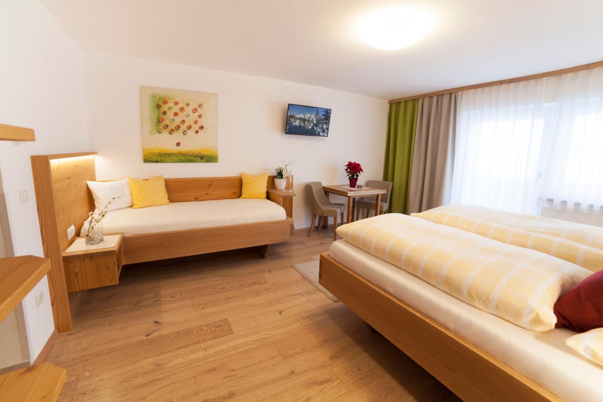 Photo of the whole room