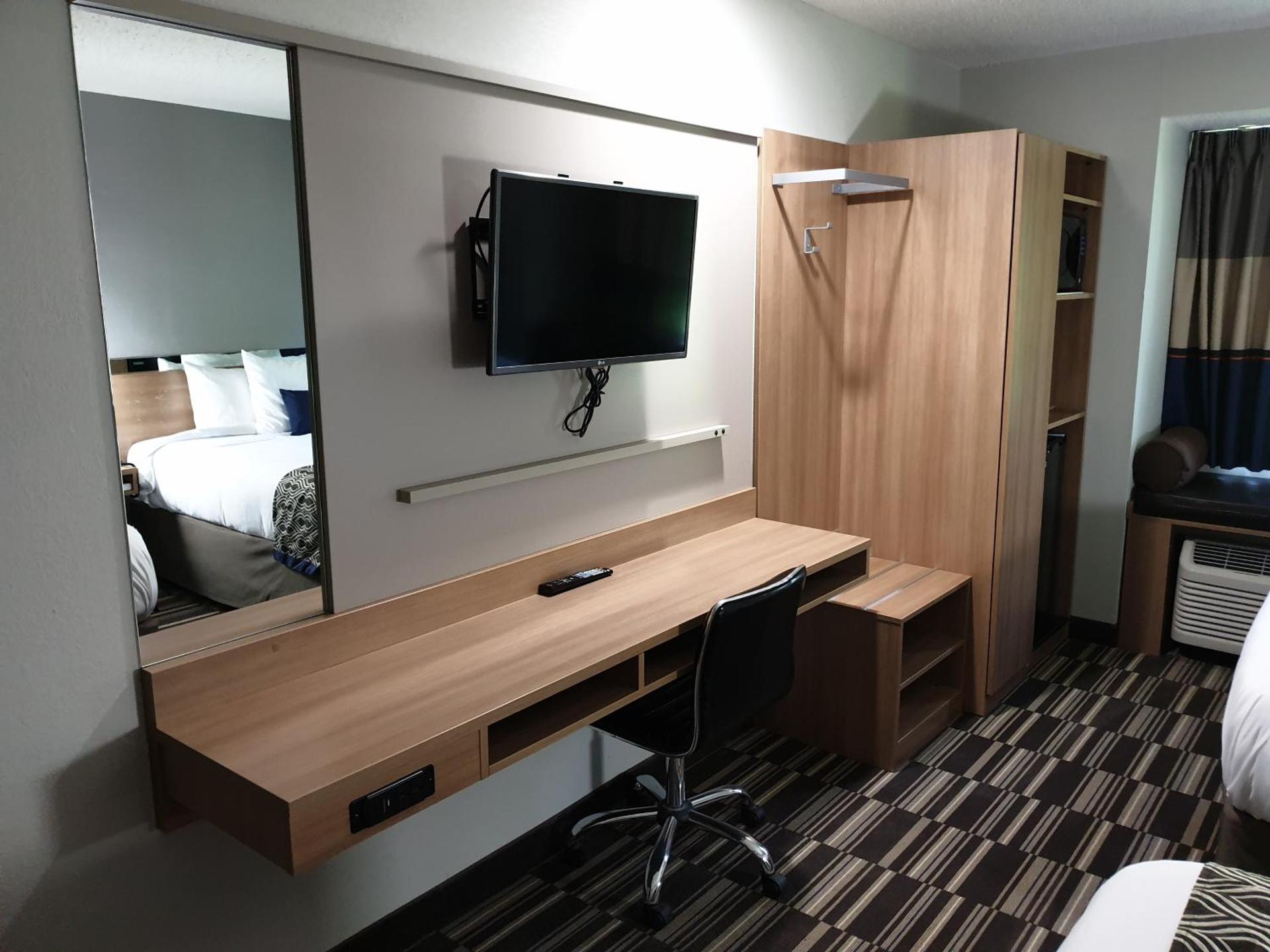 Microtel Inn & Suites by Wyndham Augusta/Riverwatch