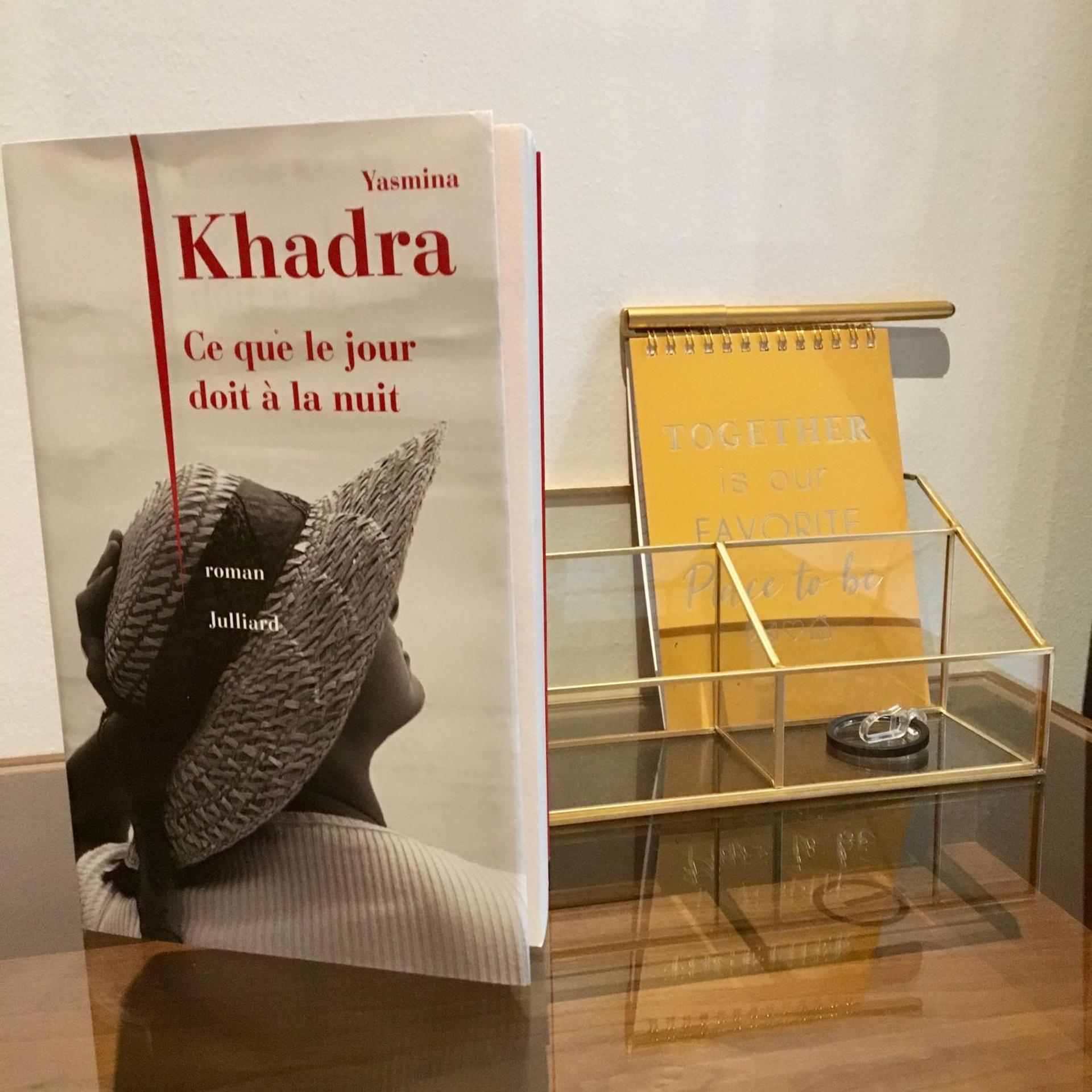 Logo/Certificate/Sign