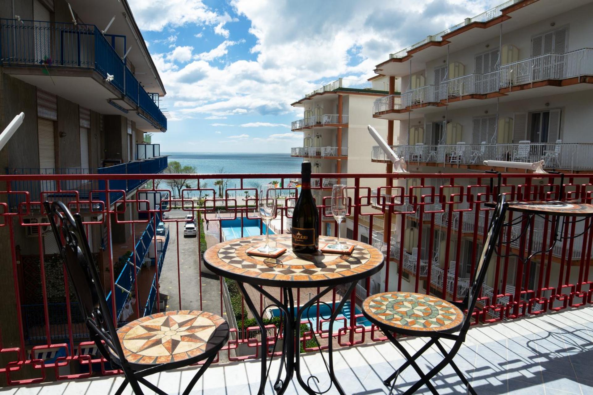 Panorama Host - Domus Amalfi Coast