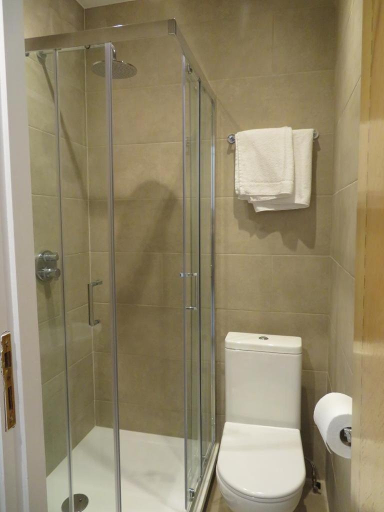 Glendale Hyde Park Hotel