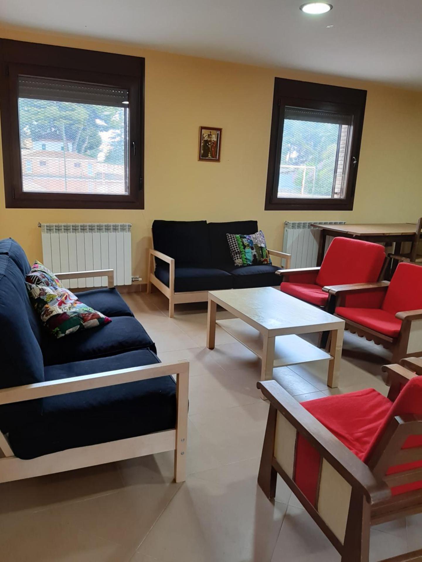 Communal lounge/ TV room