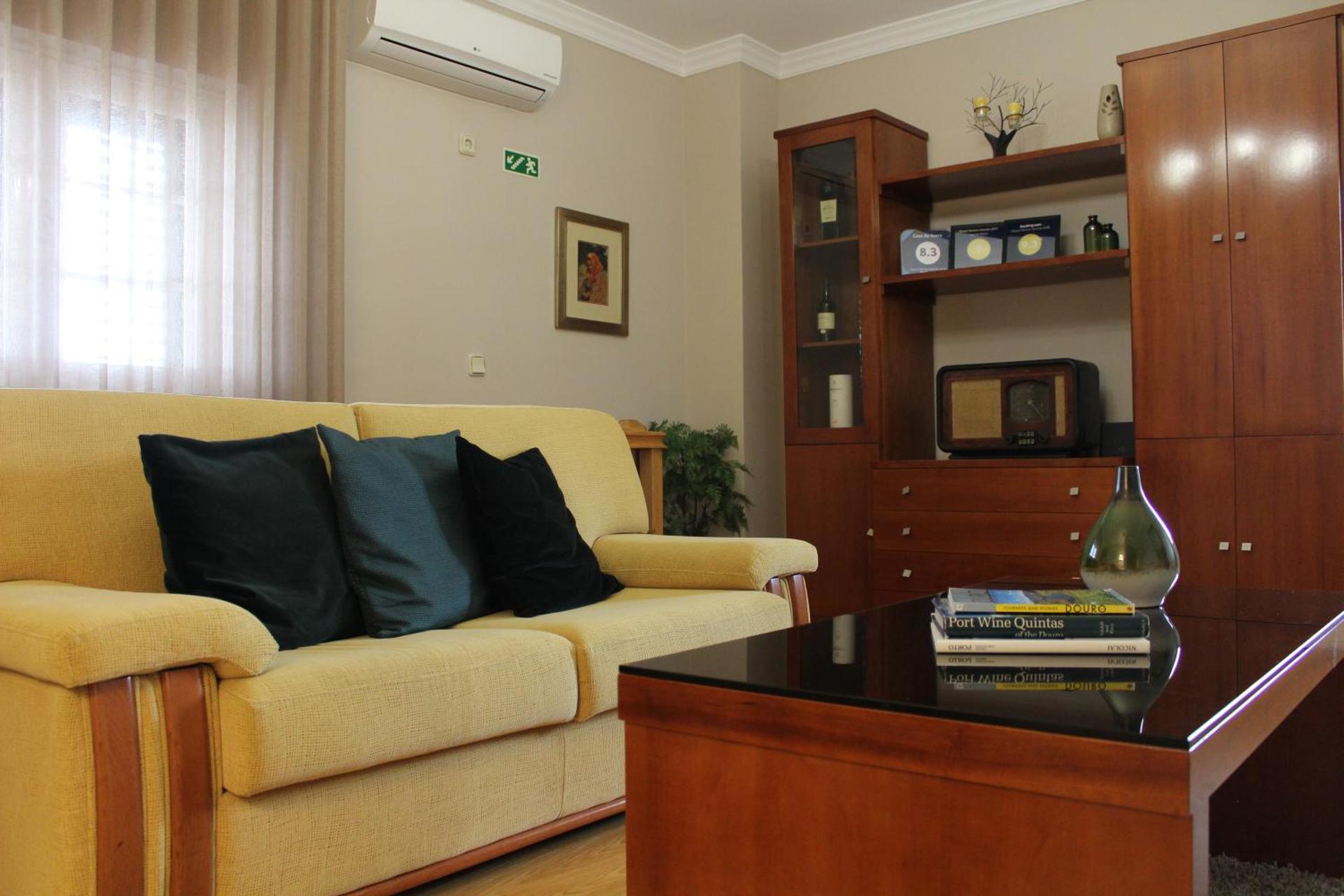 Communal lounge/ TV room