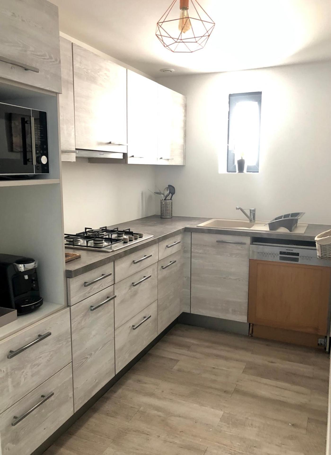 Kitchen or kitchenette