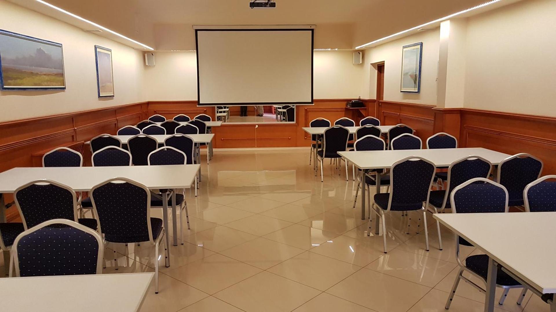 Meeting/conference room
