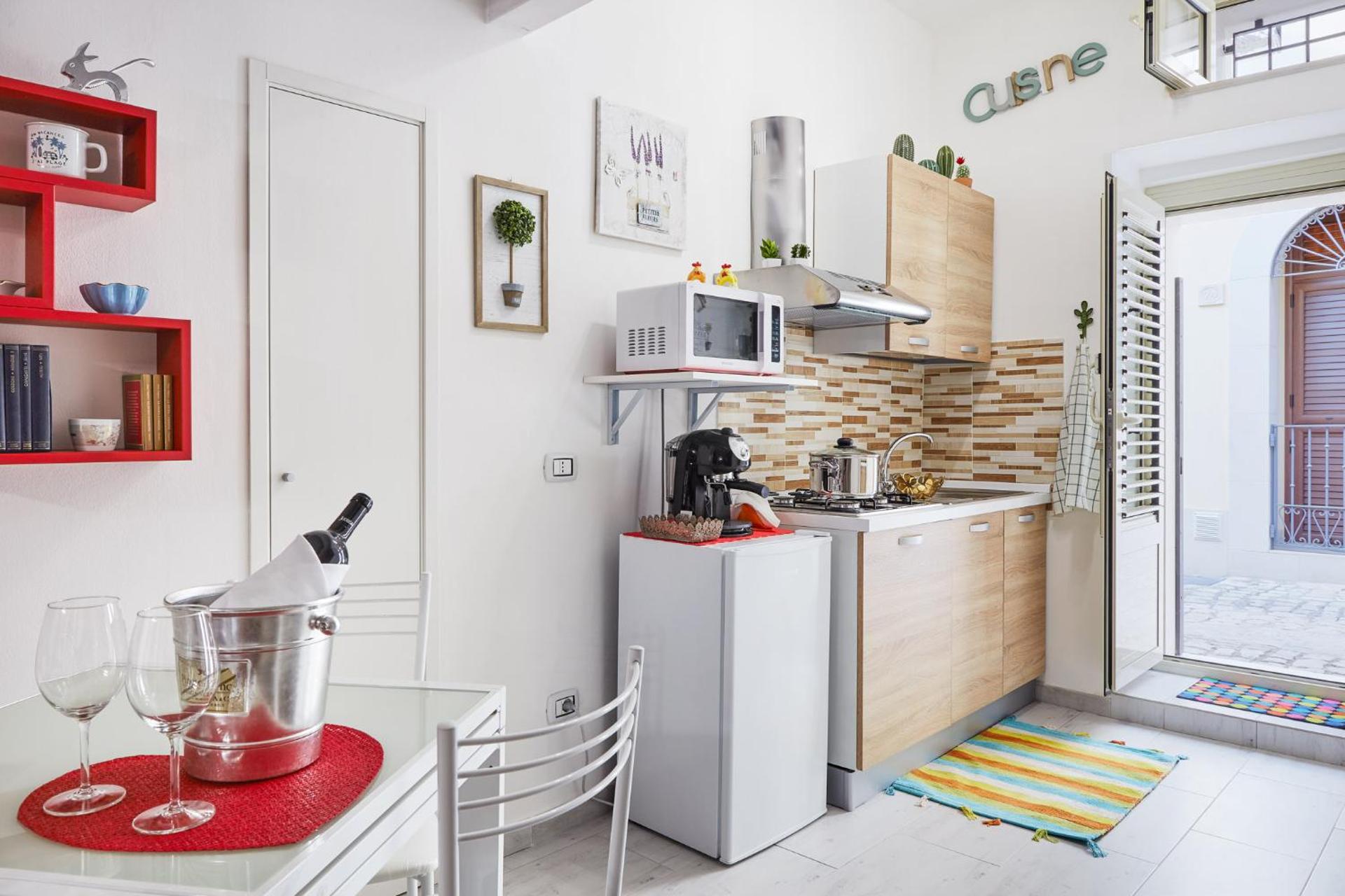 Kitchen or kitchenette