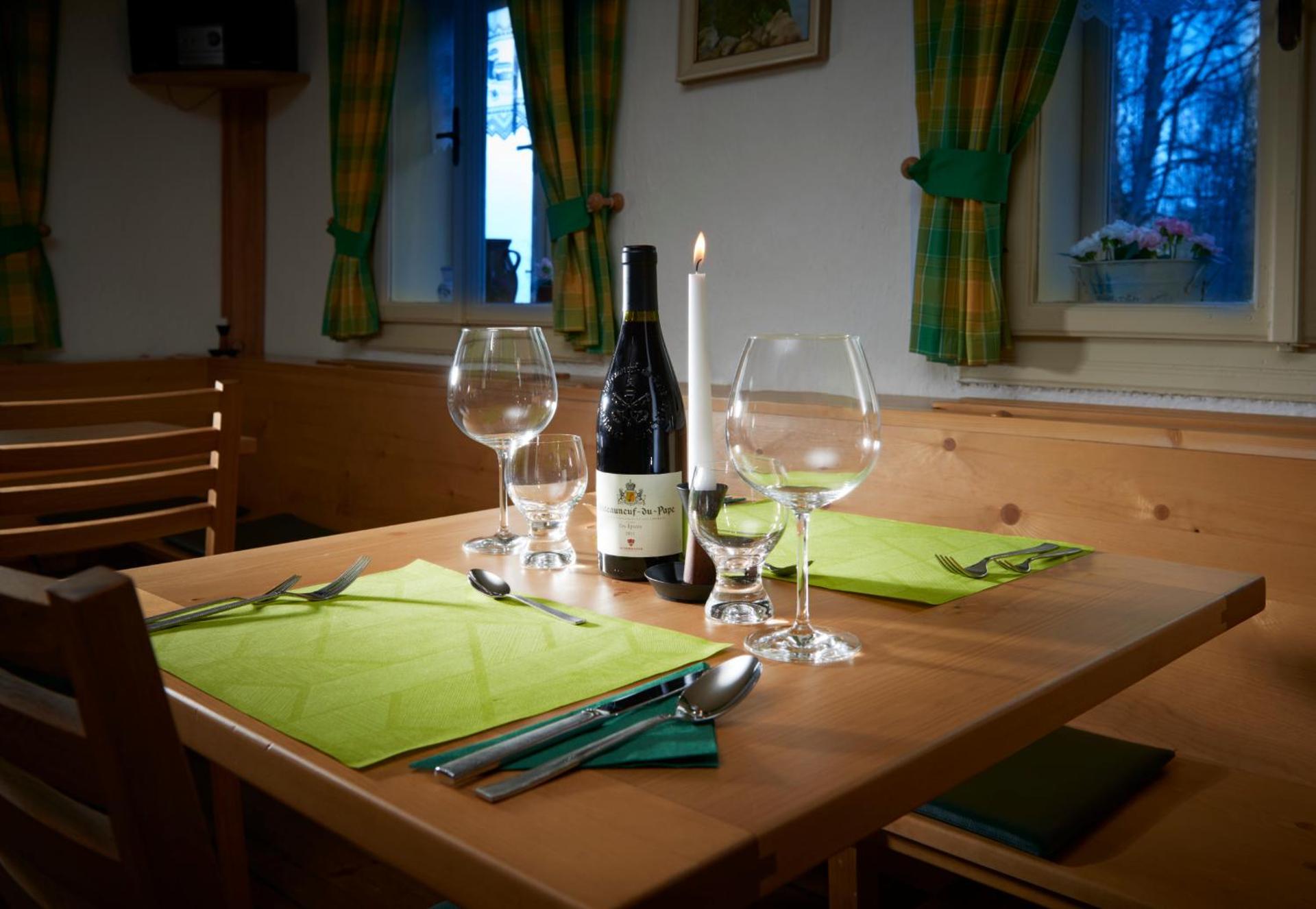 Restaurant/places to eat