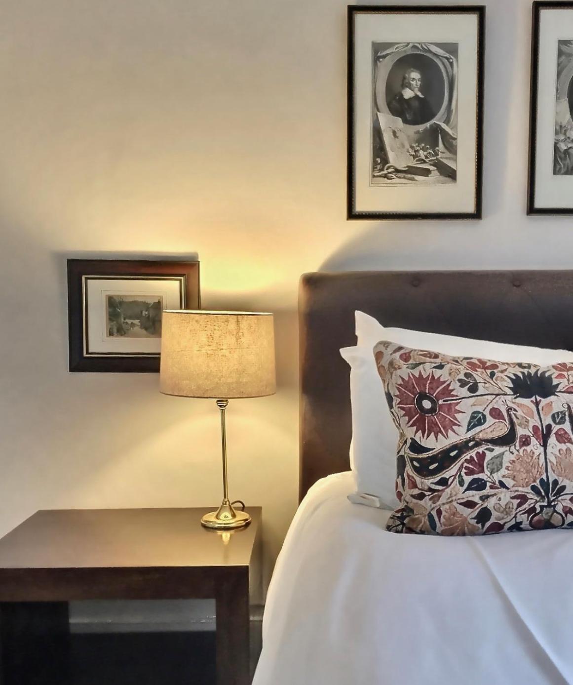 King room with Shower - Dog Friendly 