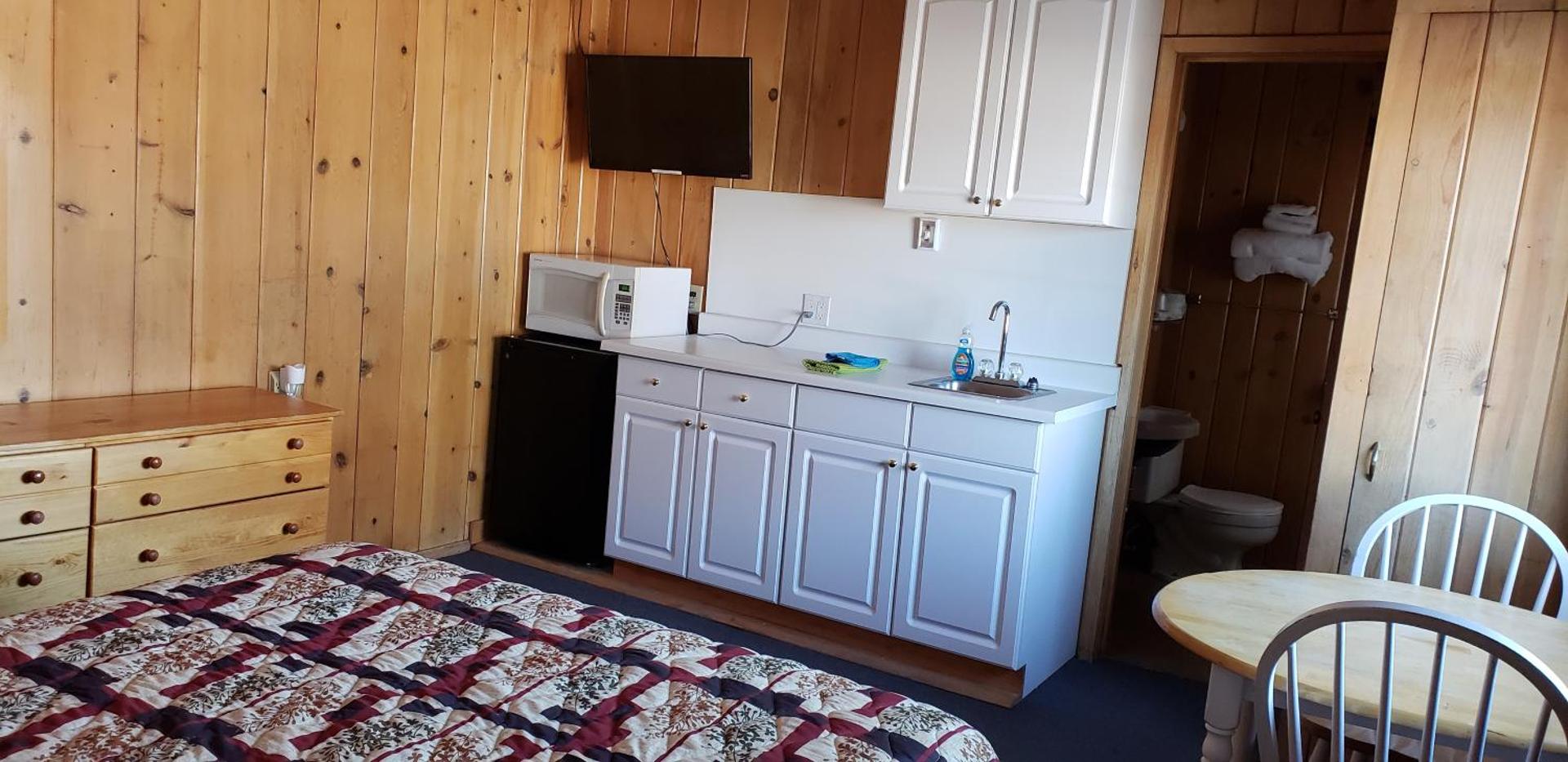 Caribou Lodge and Motel