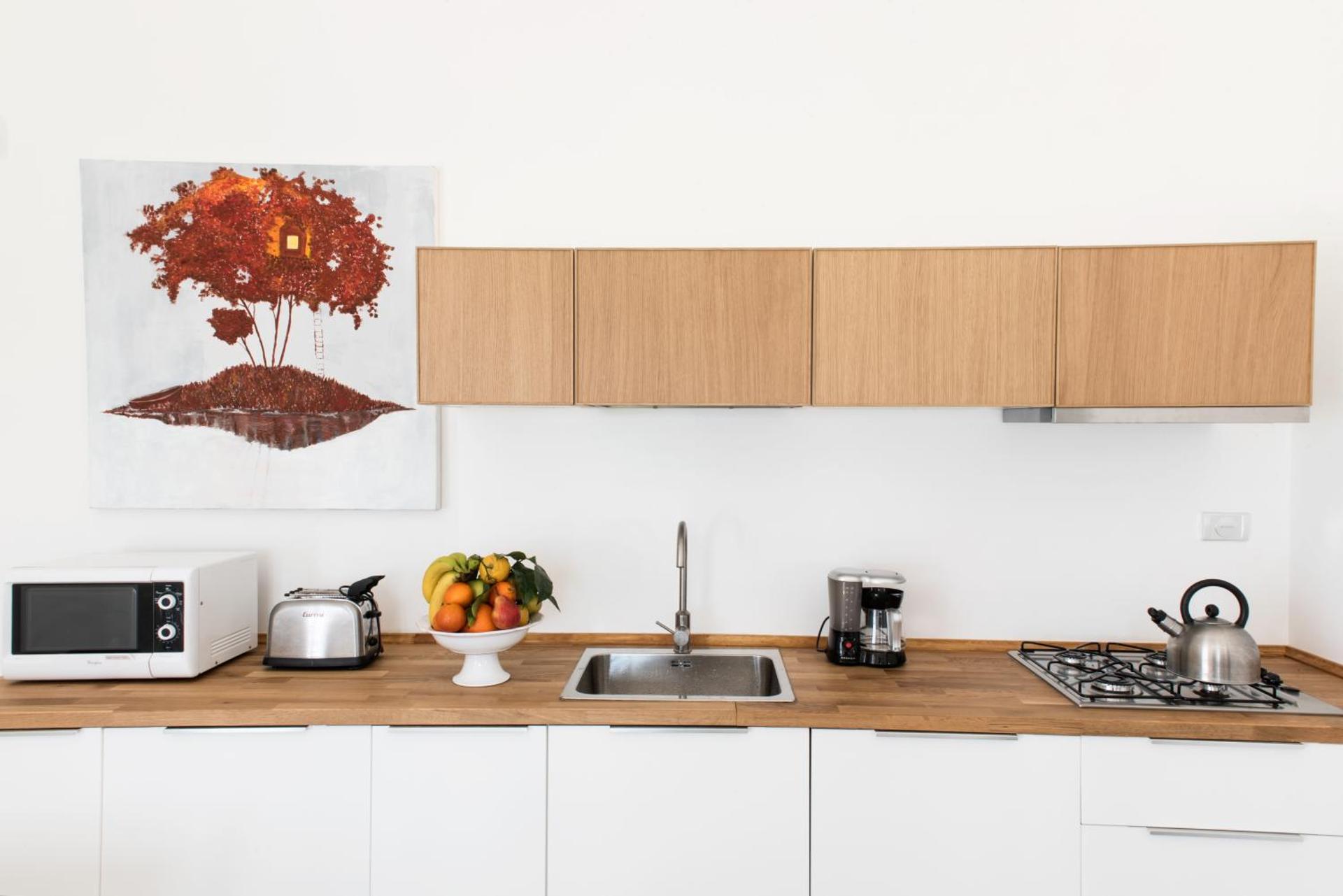 Kitchen or kitchenette