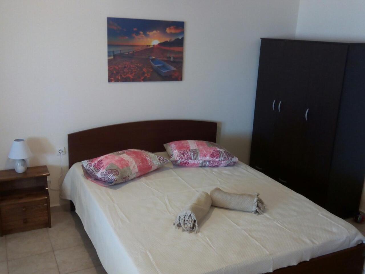 On the beach studio near airport