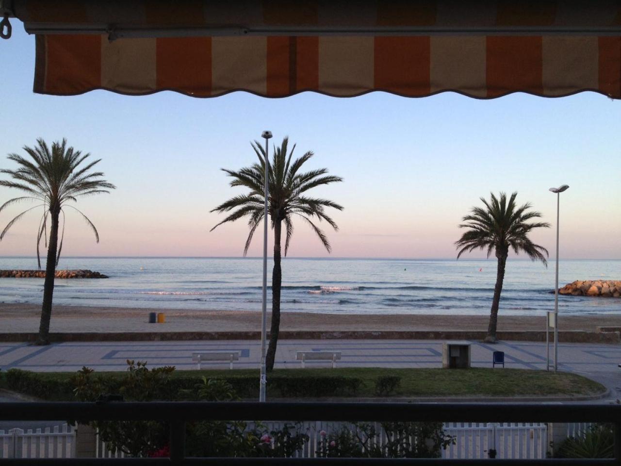 Apartamento Primera Linea de Mar, Cunit