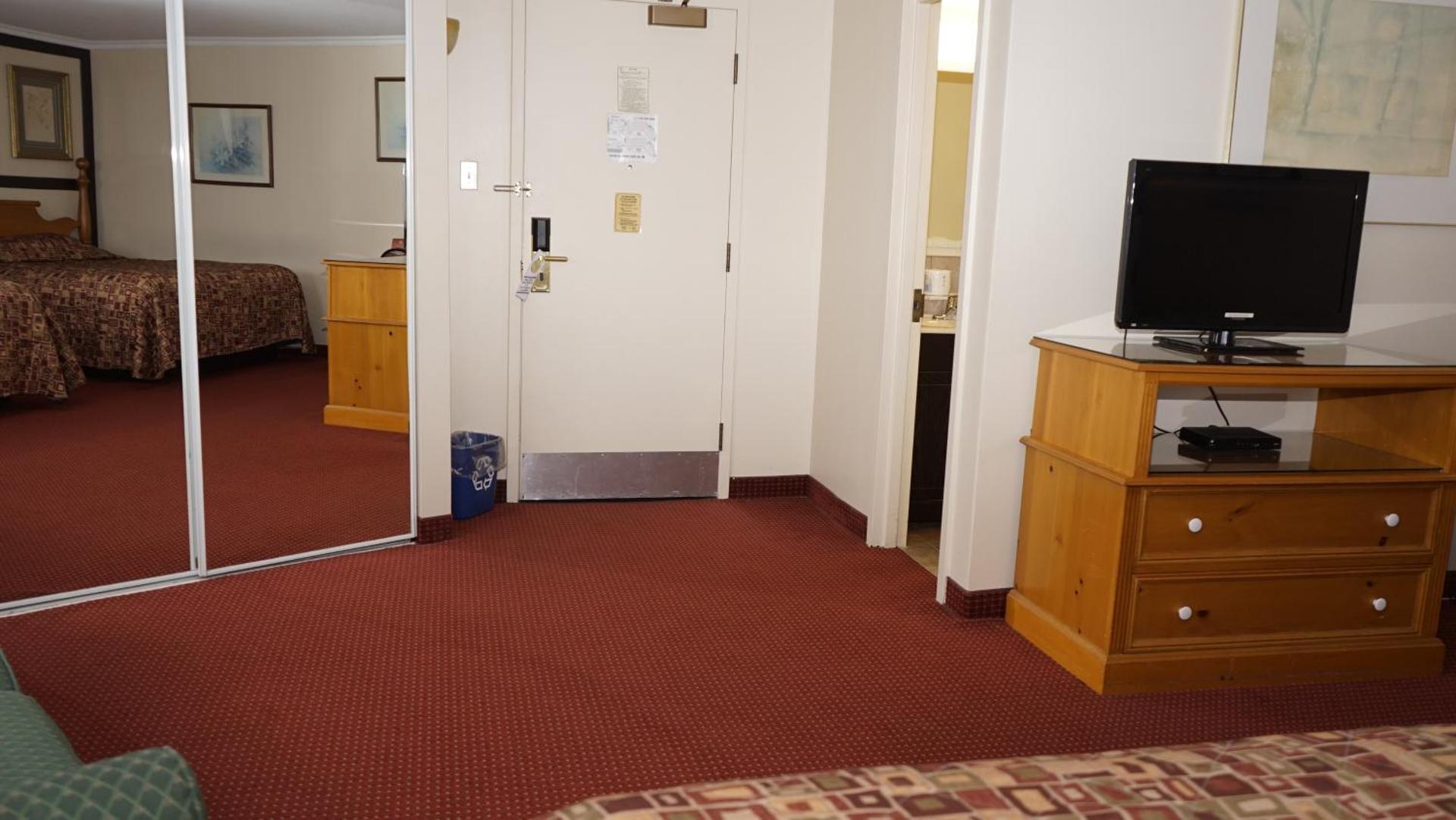 McIntosh Country Inn & Conference Centre