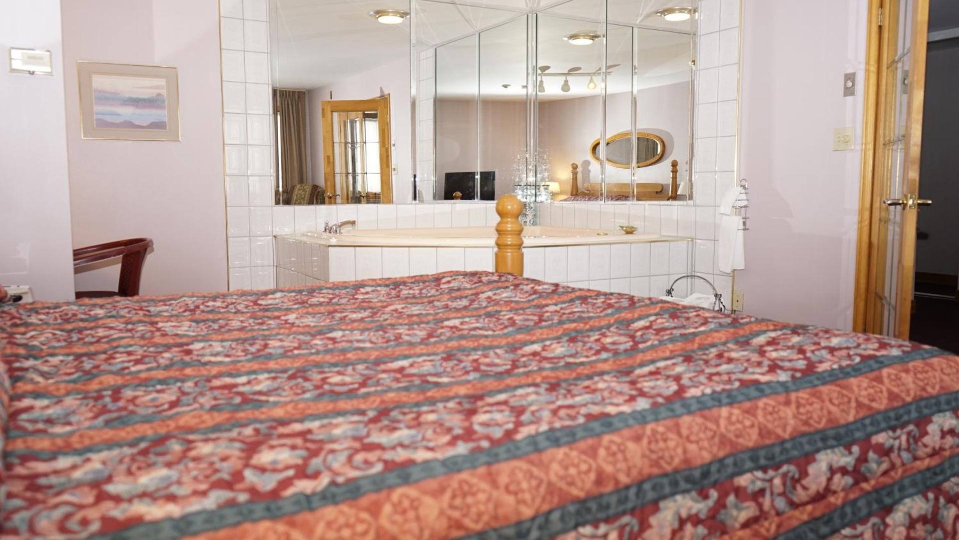 McIntosh Country Inn & Conference Centre