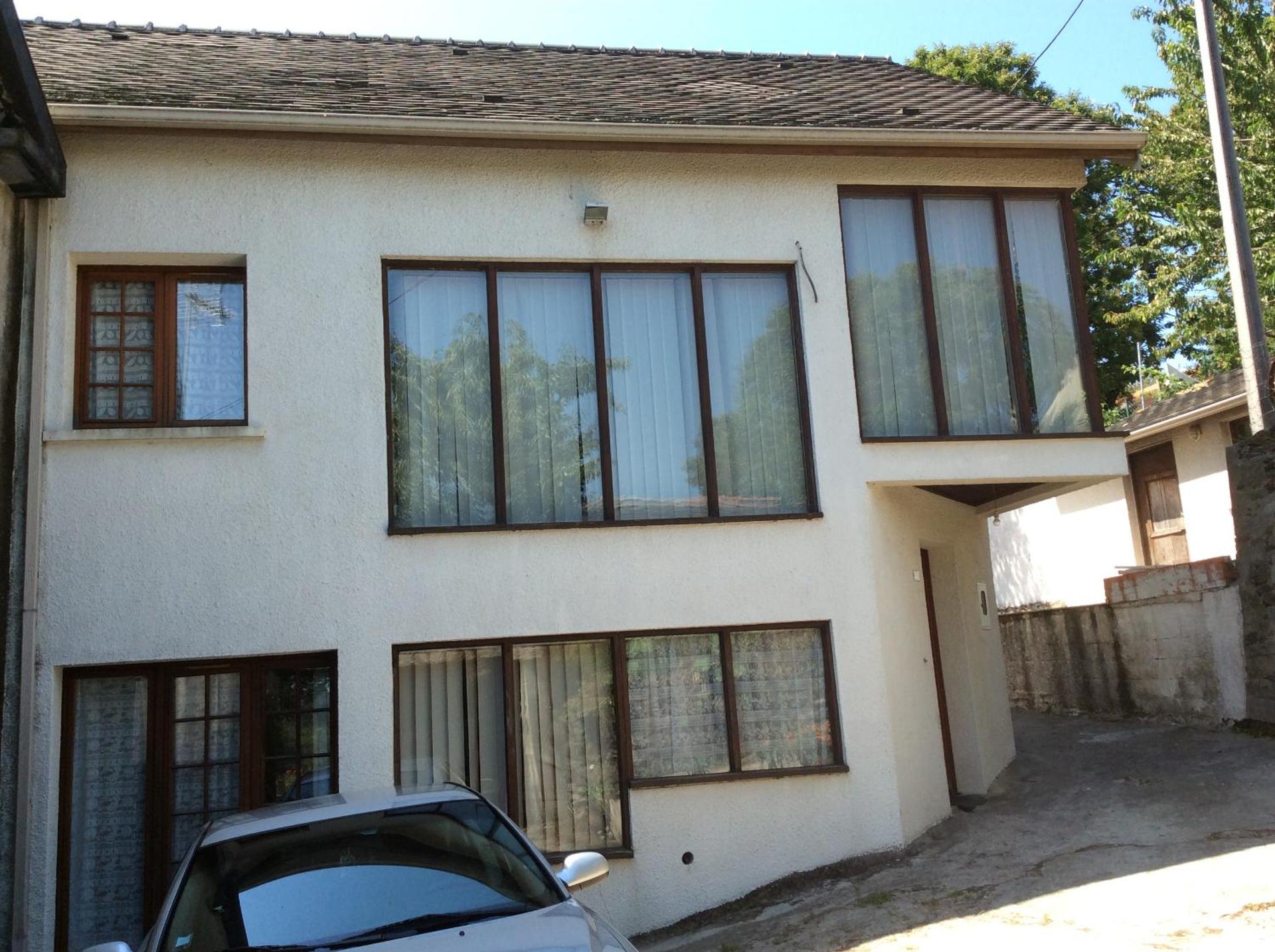 duplex house un center village