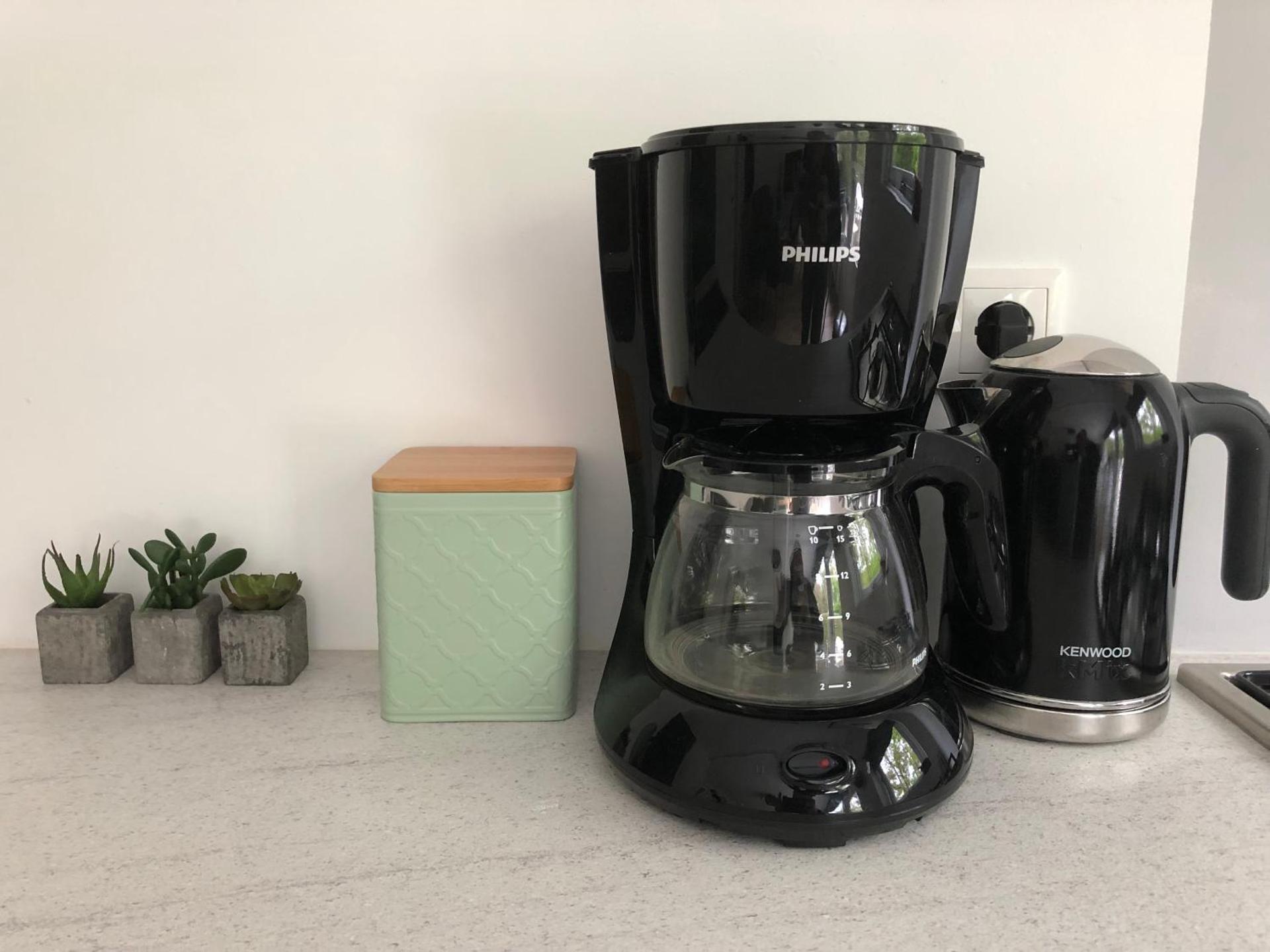 Coffee/tea facilities