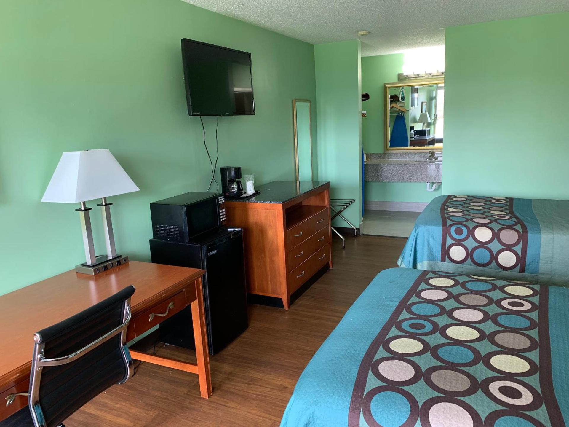 Super 8 by Wyndham Gaffney