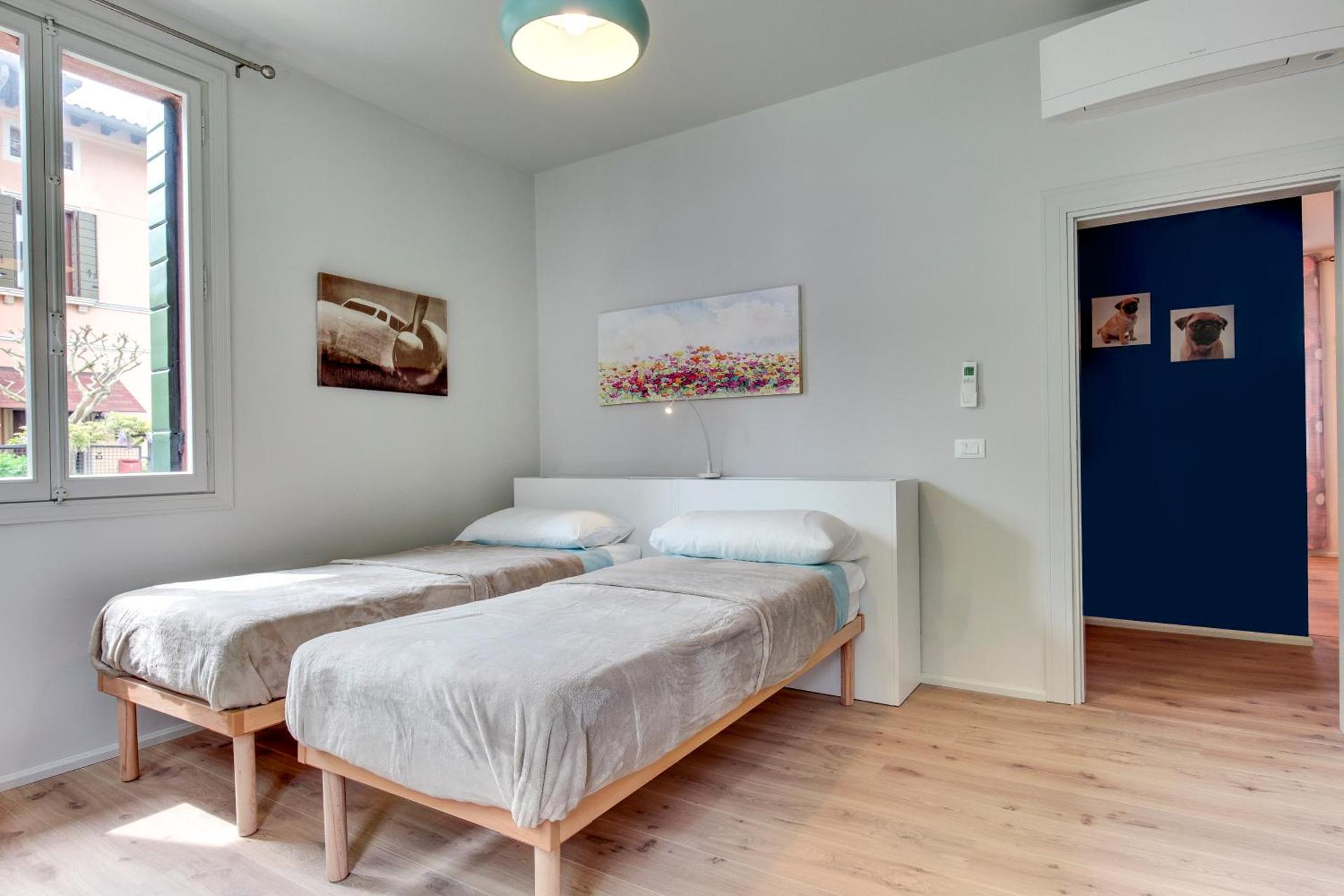 Lido's Garden Apartment