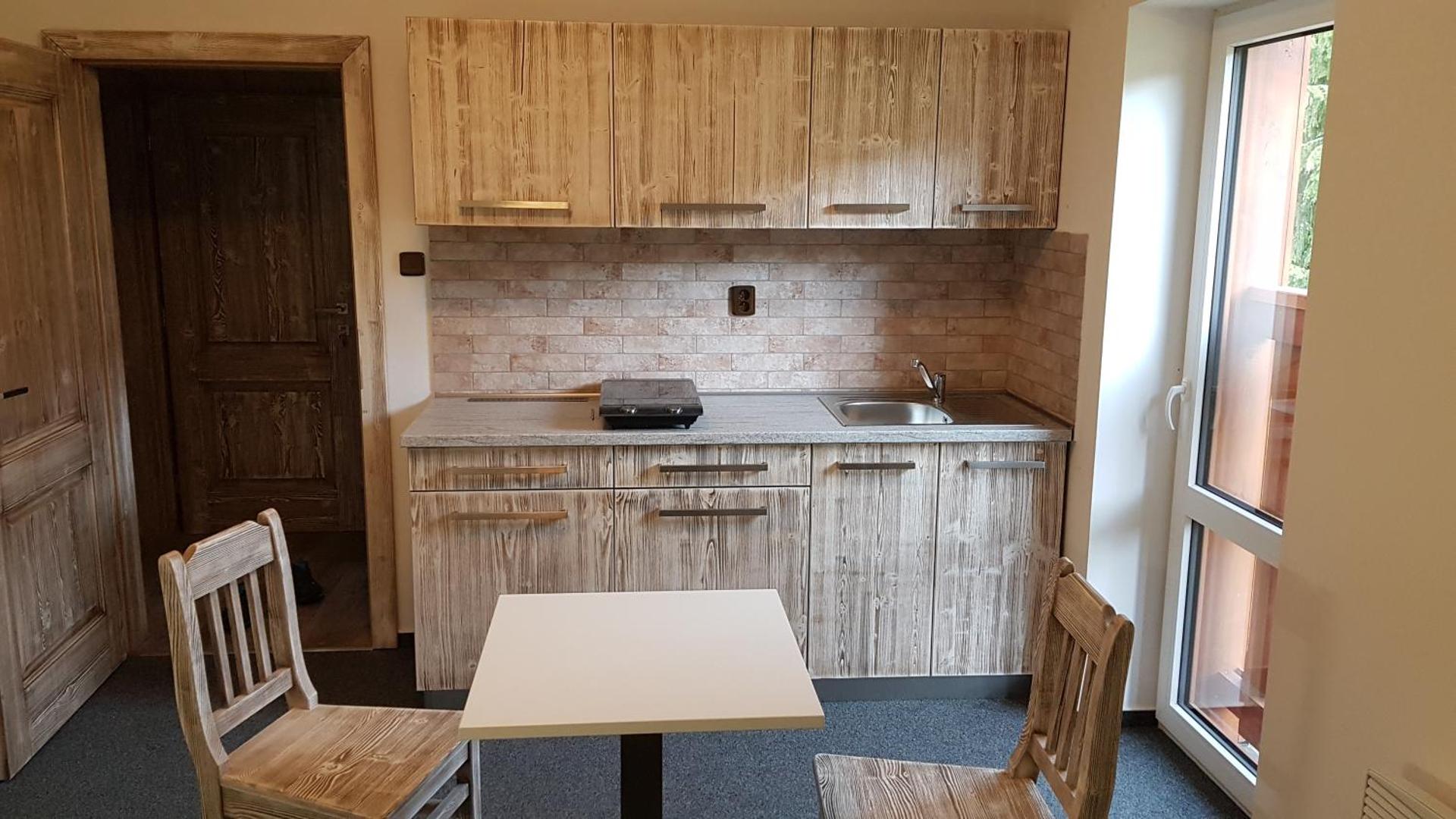 Kitchen or kitchenette