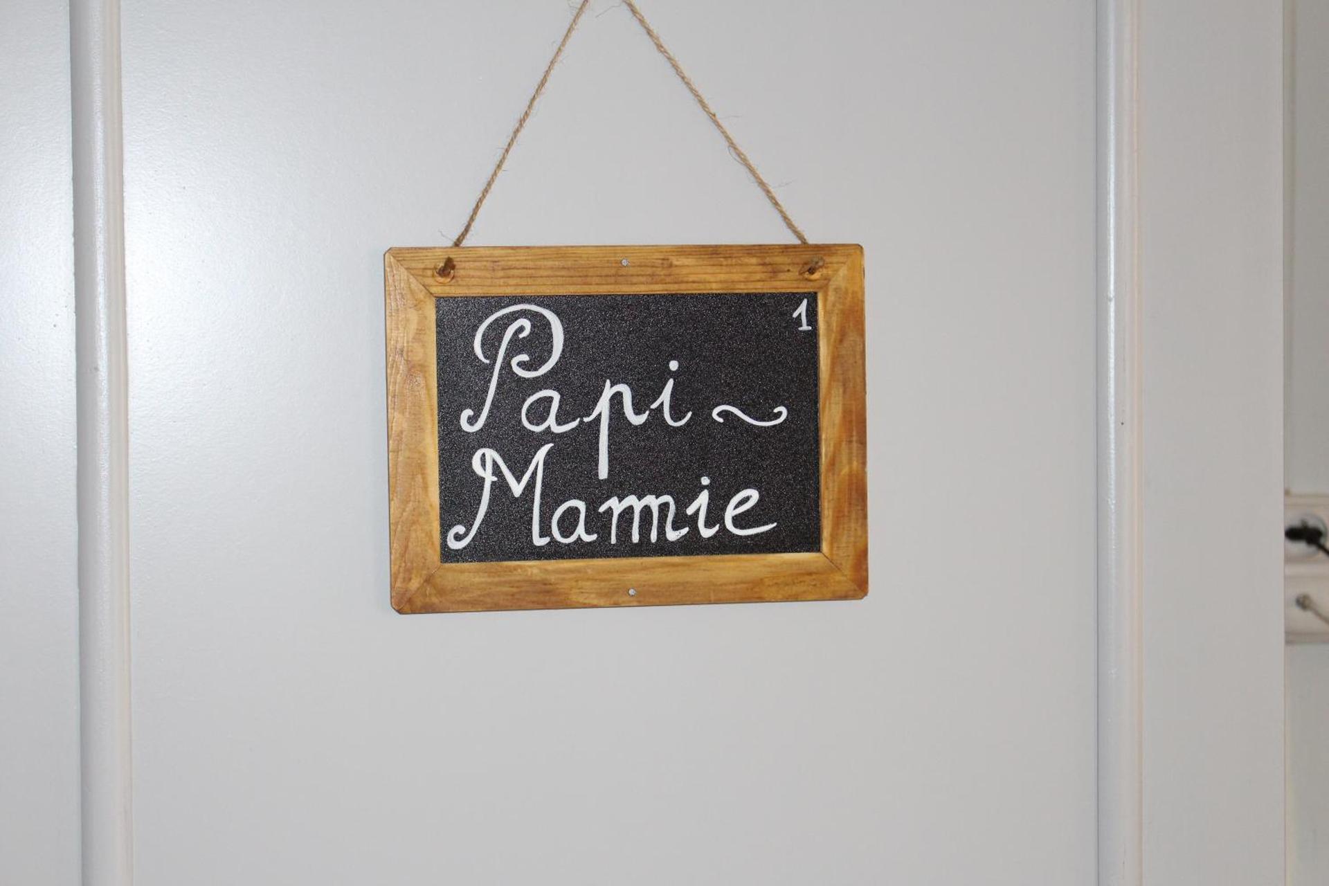 Logo/Certificate/Sign