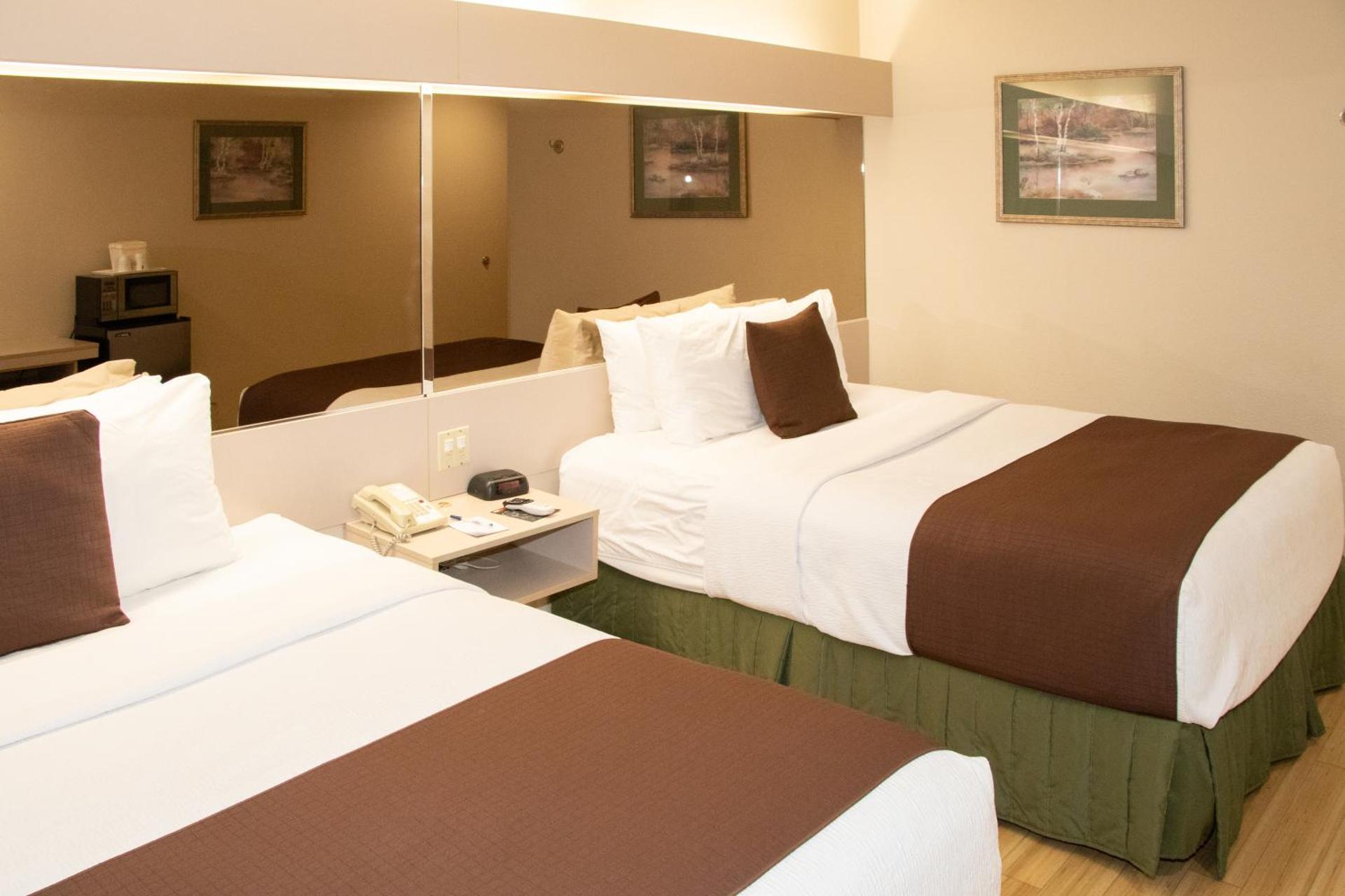 Microtel Inn & Suites Lodi