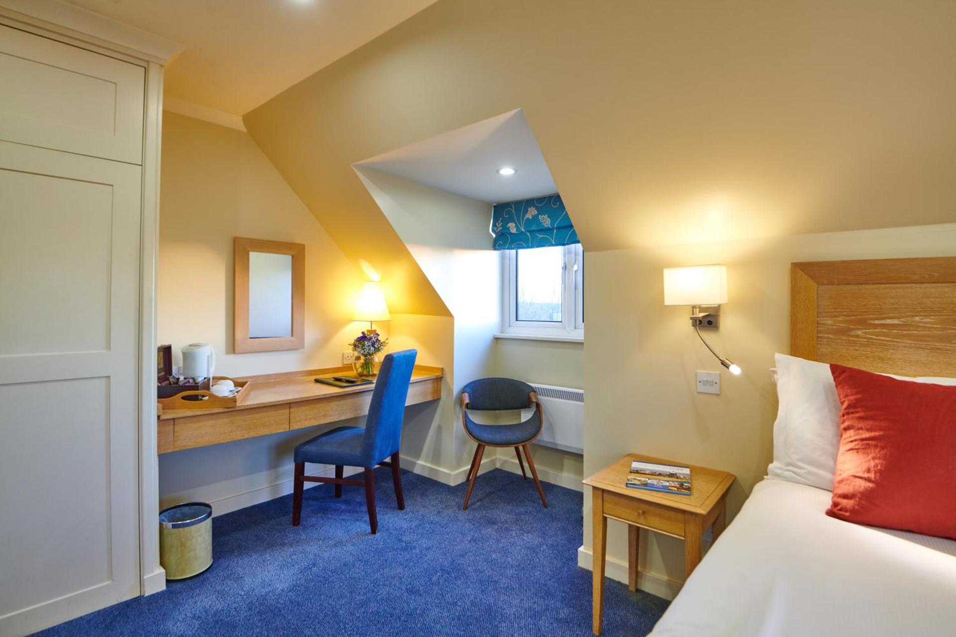 Photo of the whole room