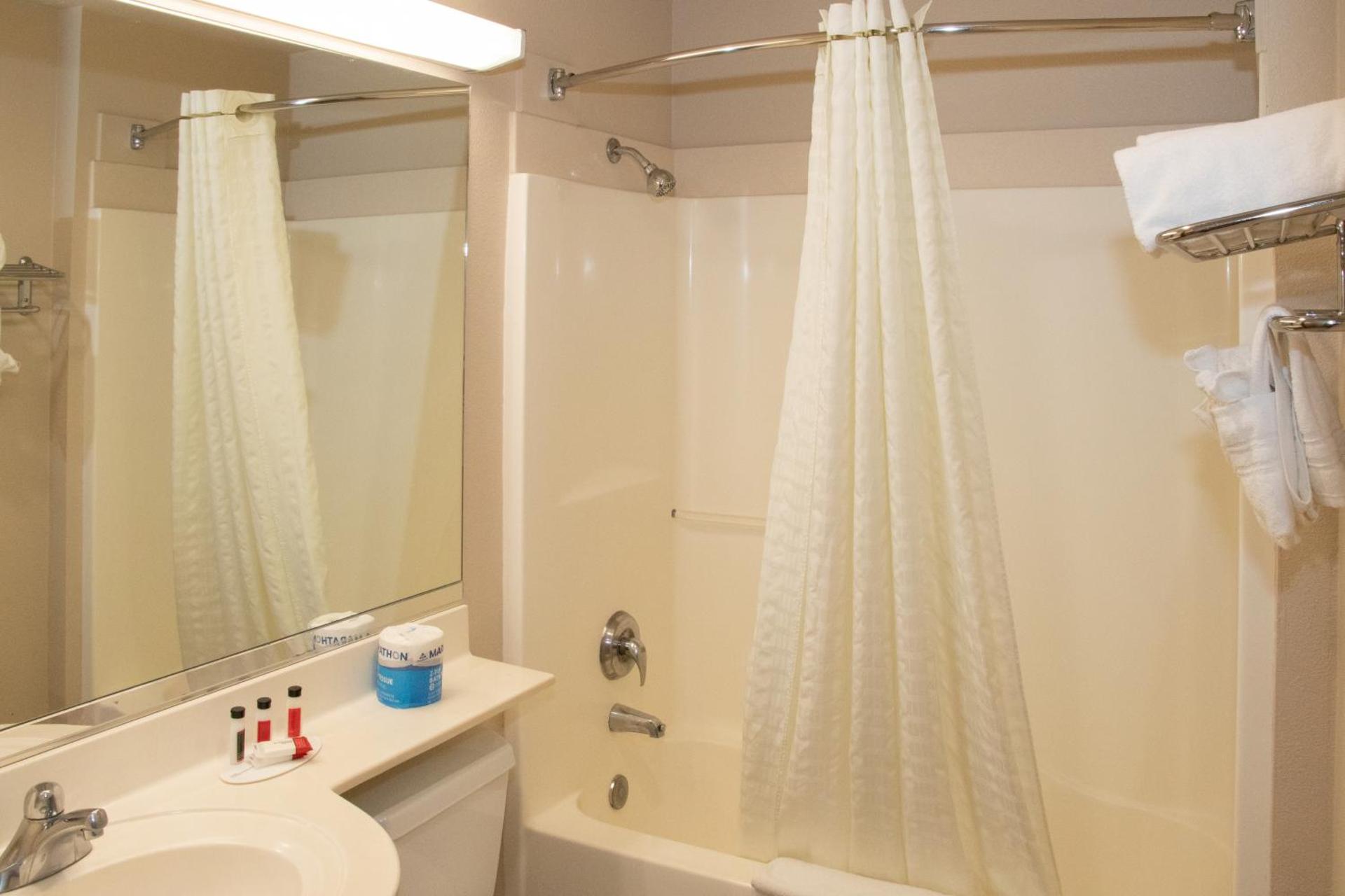 Microtel Inn & Suites Lodi