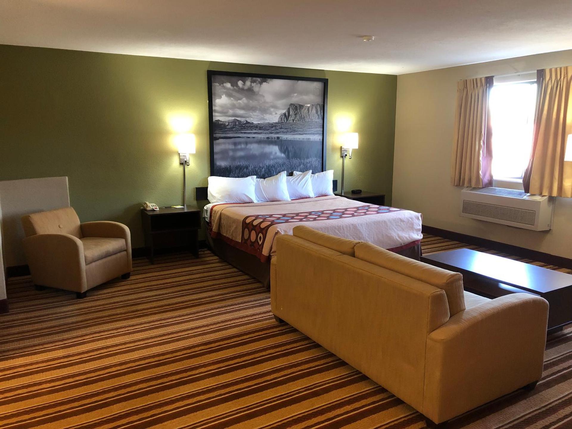 Super 8 by Wyndham S Jordan/Sandy/Slc Area